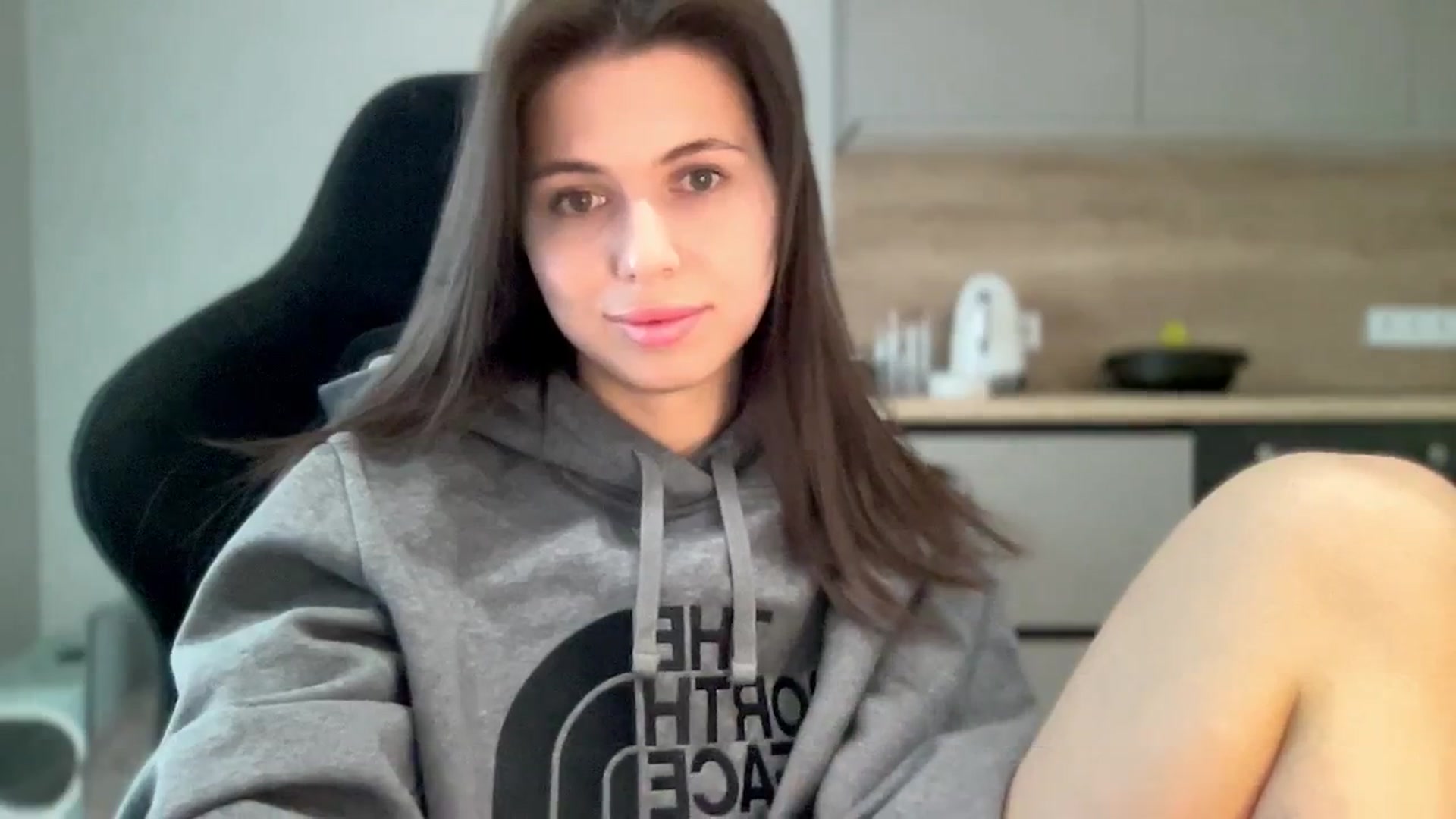 Gallery image thumbnail from YourrrAngell's myfreecams stream on, 03/22/2026, 07:30 image 19 of 20