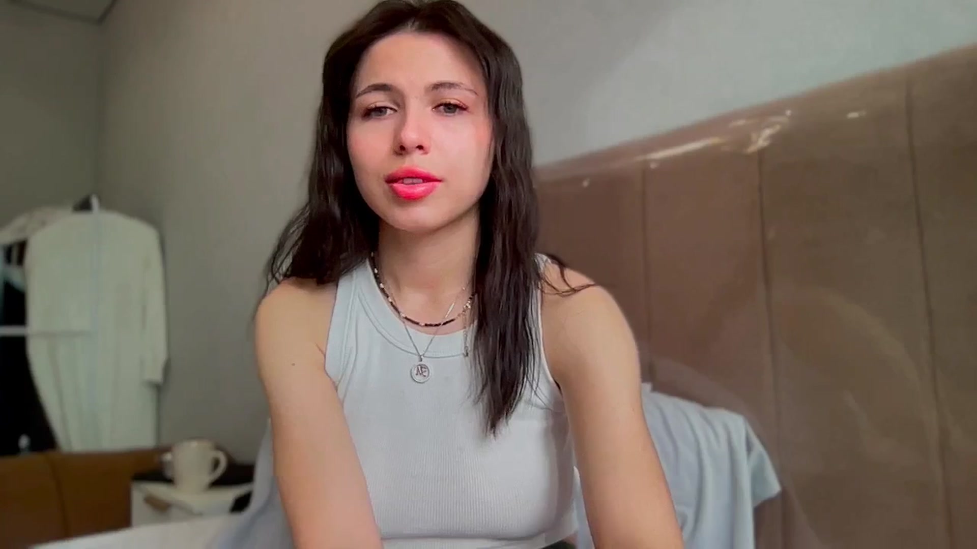 Gallery image thumbnail from YourrrAngell's myfreecams stream on, 03/27/2026, 13:40 image 9 of 20
