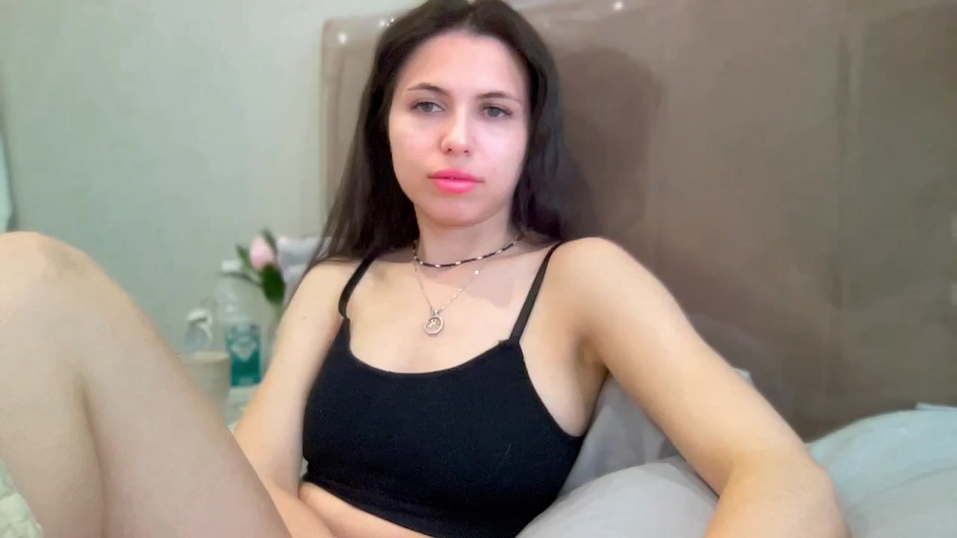 Gallery image thumbnail from YourrrAngell's myfreecams stream on, 03/28/2026, 15:13 image 18 of 20