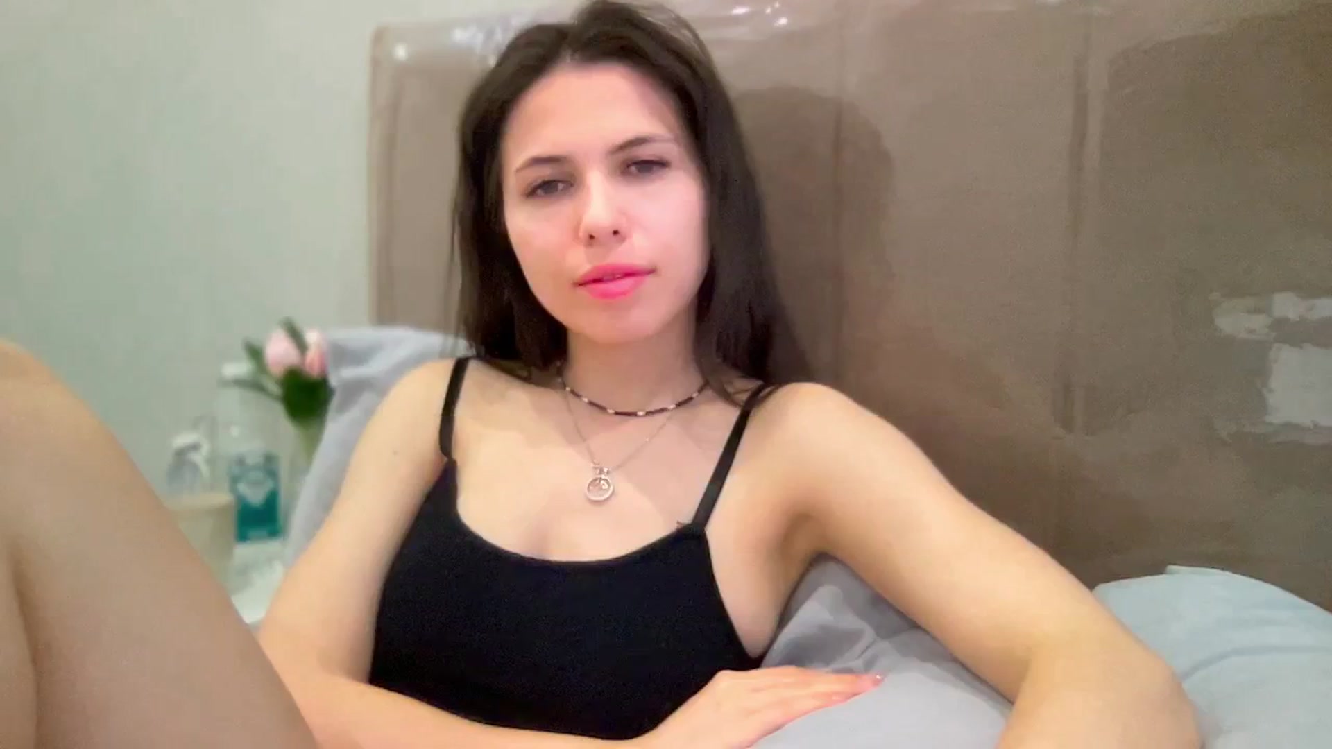 Gallery image thumbnail from YourrrAngell's myfreecams stream on, 03/28/2026, 15:42 image 14 of 20