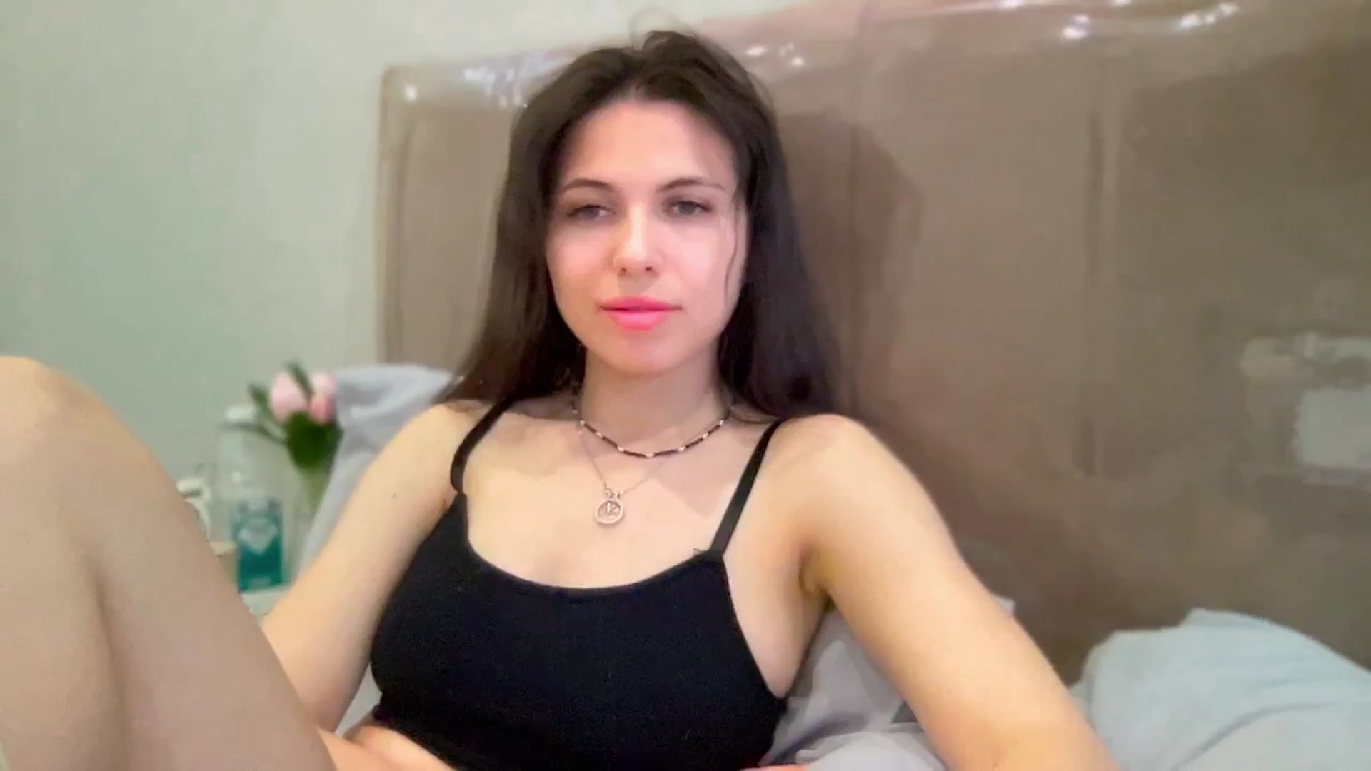 Gallery image thumbnail from YourrrAngell's myfreecams stream on, 03/28/2026, 15:42 image 8 of 20