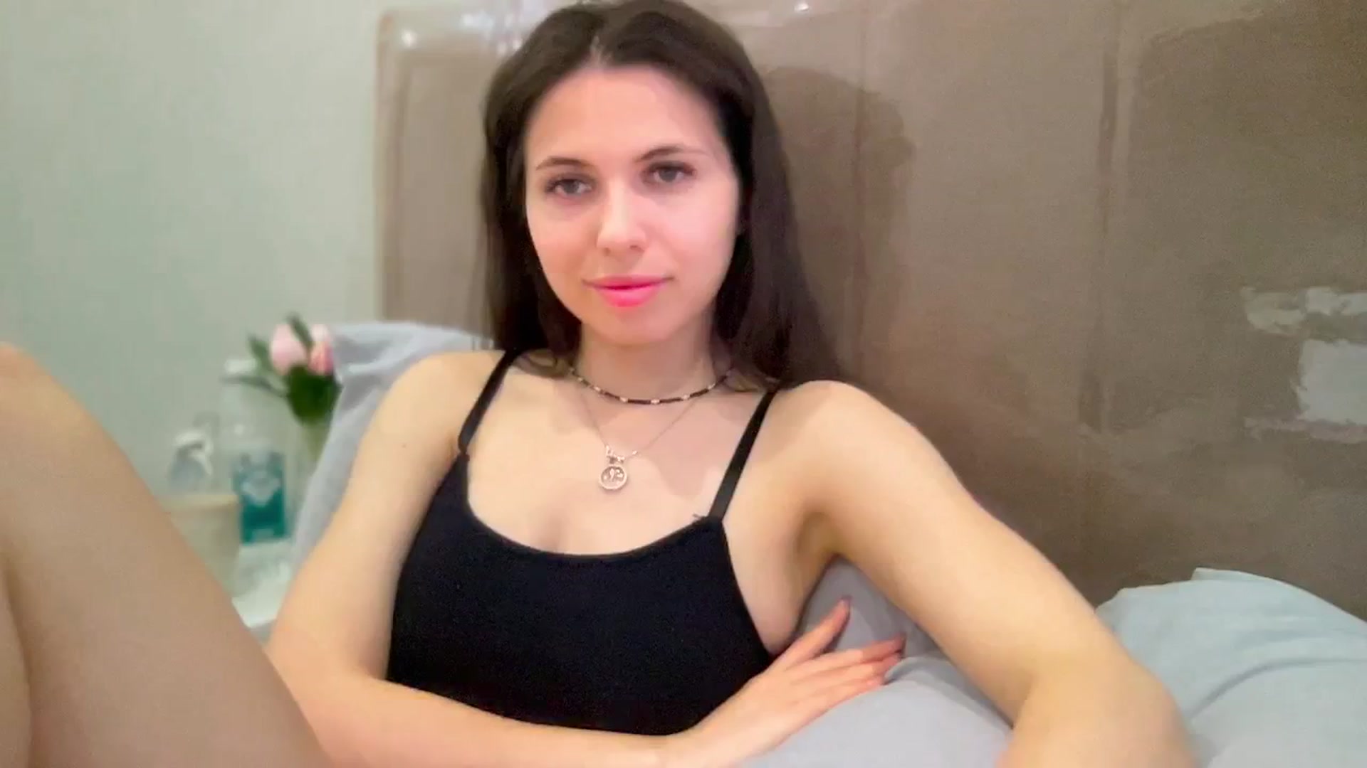 Gallery image thumbnail from YourrrAngell's myfreecams stream on, 03/28/2026, 15:42 image 15 of 20