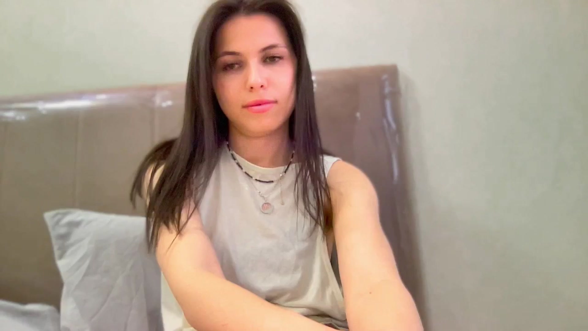Gallery image thumbnail from YourrrAngell's myfreecams stream on, 03/29/2026, 15:44 image 8 of 20