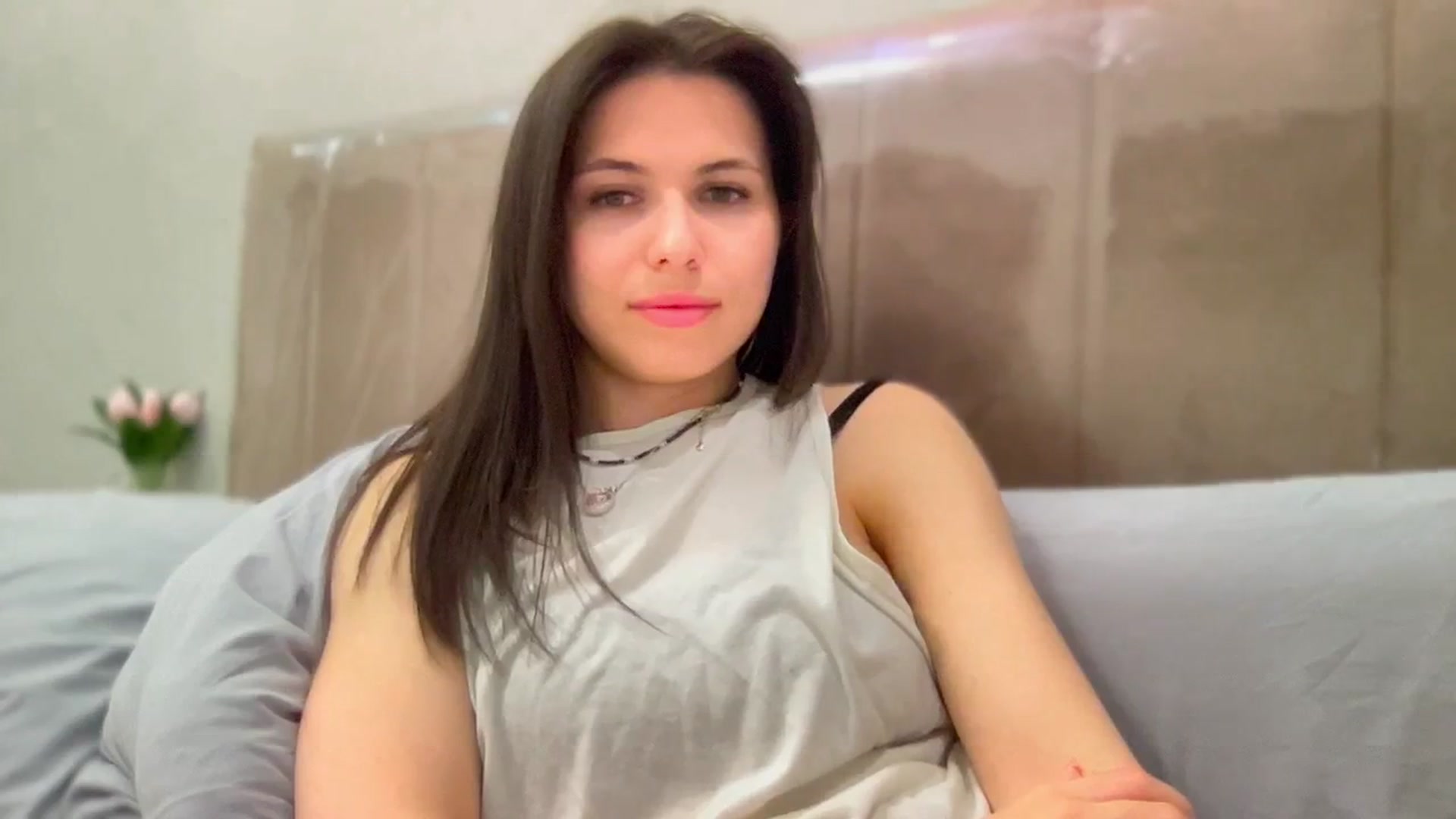 Gallery image thumbnail from YourrrAngell's myfreecams stream on, 03/29/2026, 18:26 image 10 of 20