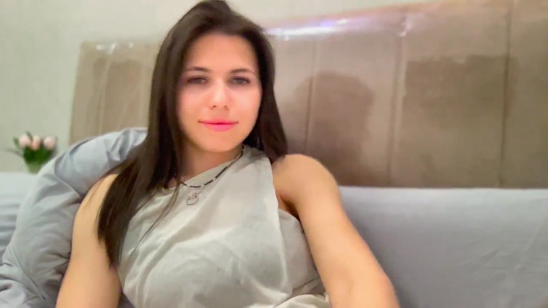 Gallery image thumbnail from YourrrAngell's myfreecams stream on, 03/29/2026, 18:26 image 19 of 20