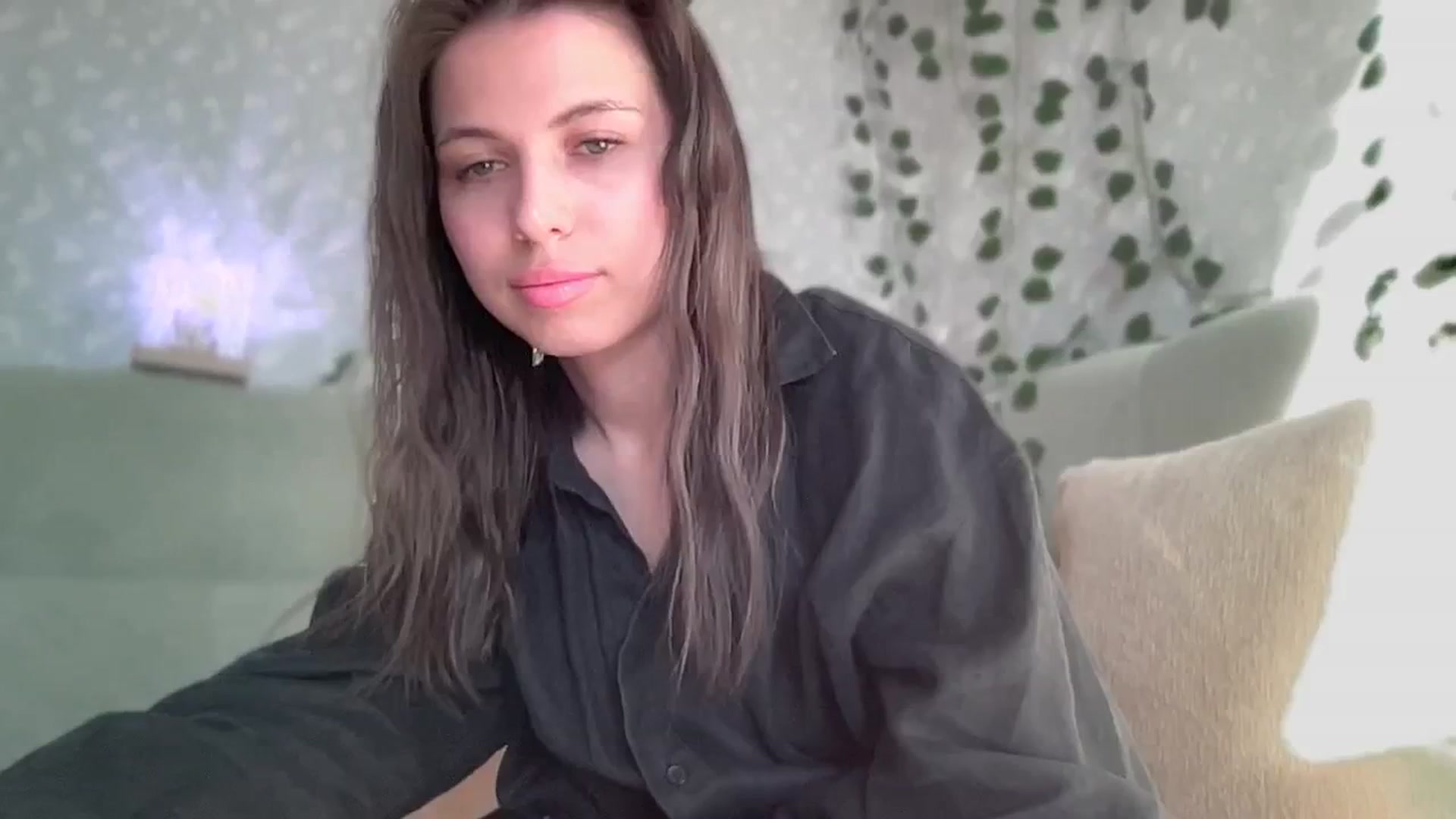 Gallery image thumbnail from YourrrAngell's myfreecams stream on, 04/10/2026, 13:55 image 6 of 20
