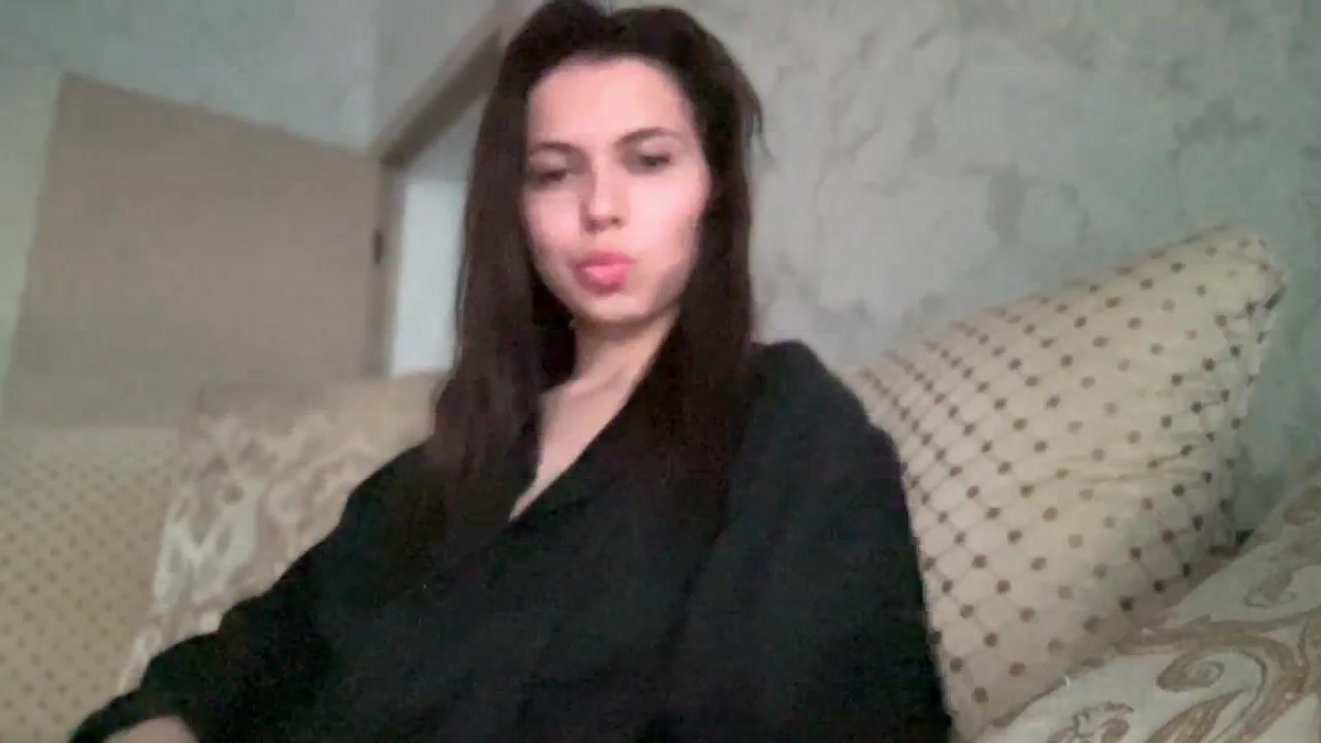 Gallery image thumbnail from YourrrAngell's myfreecams stream on, 04/10/2026, 15:54 image 10 of 20