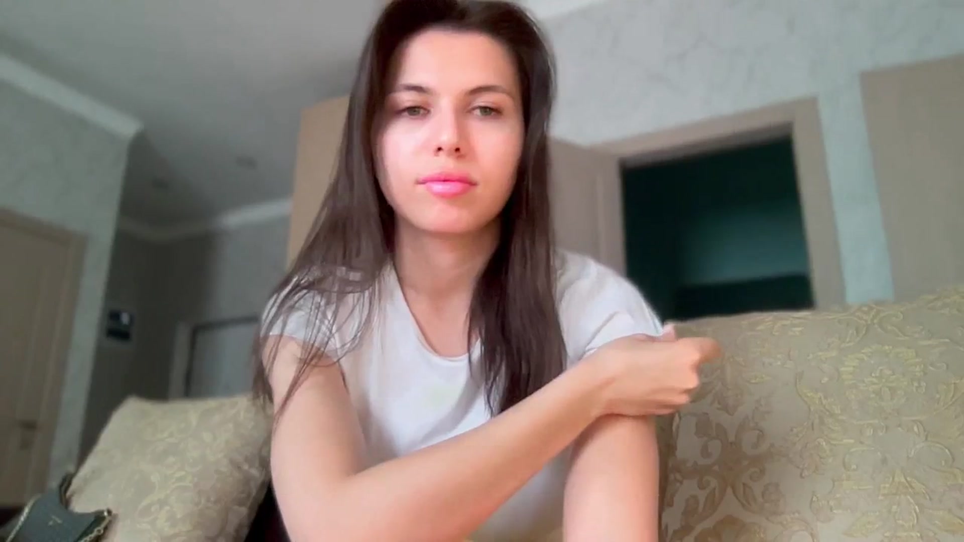 Gallery image thumbnail from YourrrAngell's myfreecams stream on, 04/12/2026, 10:01 image 3 of 20