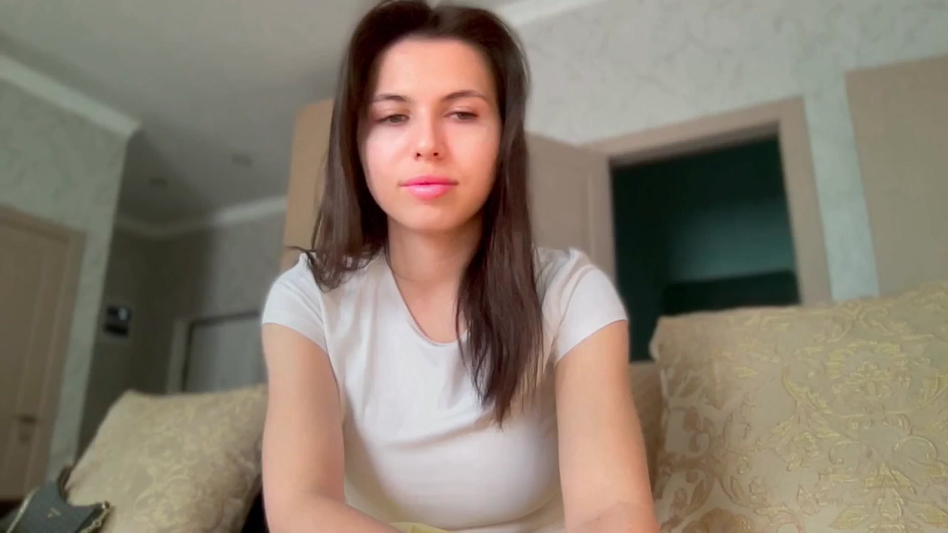 Gallery image thumbnail from YourrrAngell's myfreecams stream on, 04/12/2026, 10:01 image 1 of 20