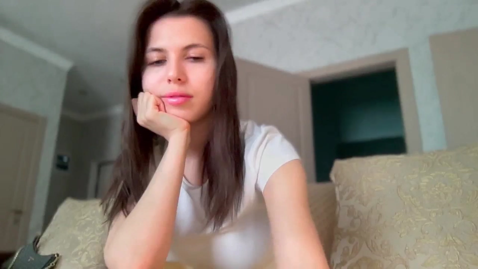 Gallery image thumbnail from YourrrAngell's myfreecams stream on, 04/12/2026, 10:01 image 12 of 20