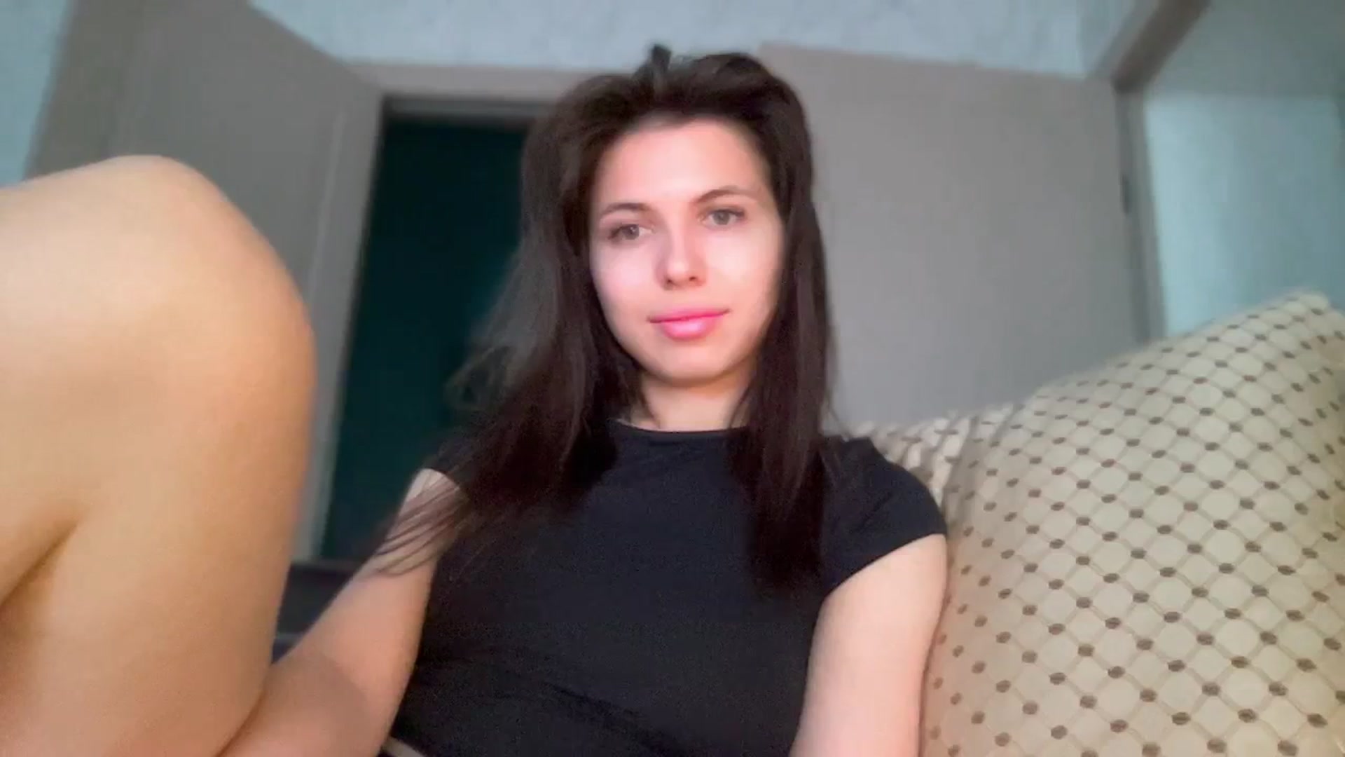 Gallery image thumbnail from YourrrAngell's myfreecams stream on, 04/19/2026, 06:56 image 18 of 20