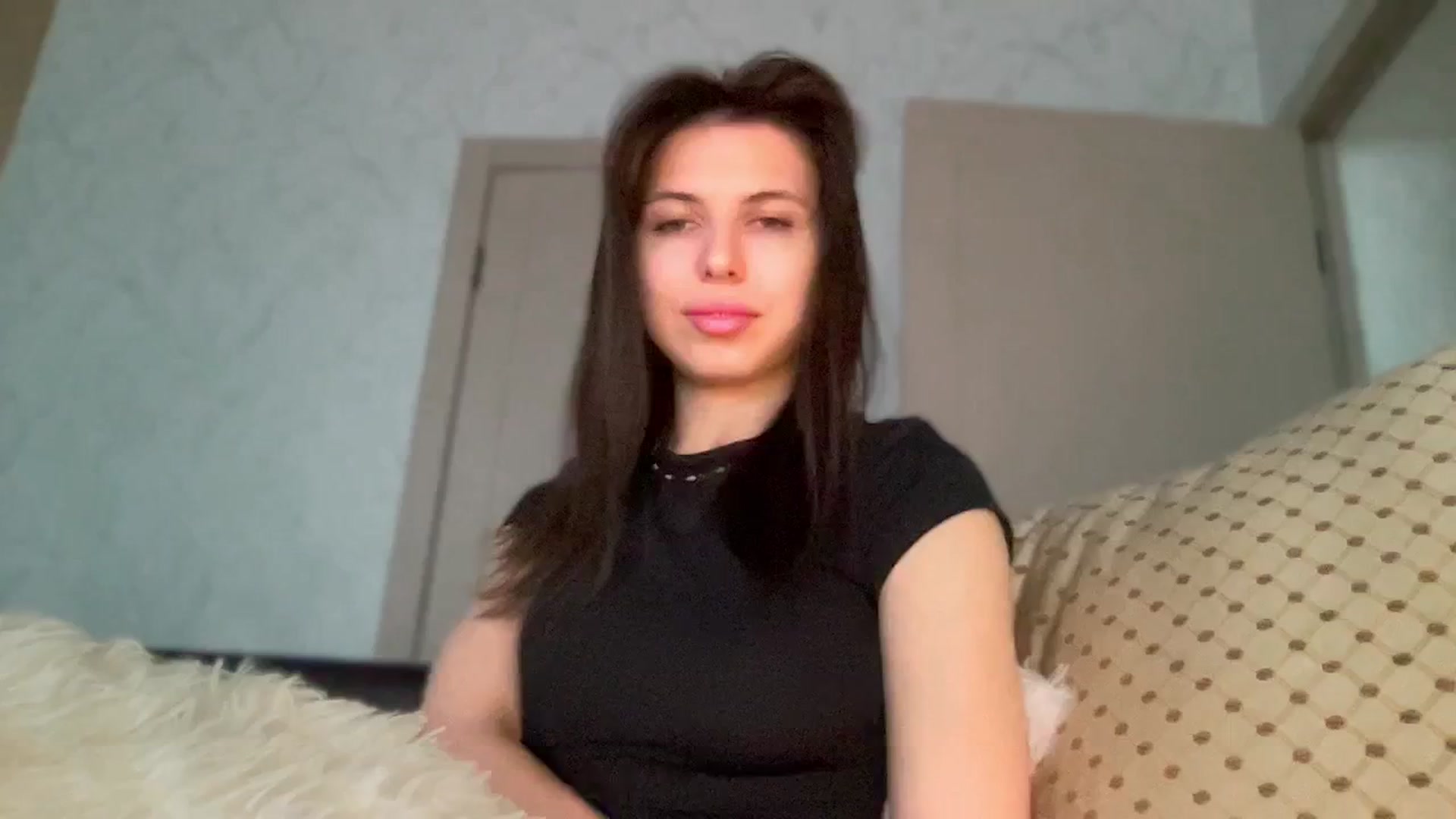 Gallery image thumbnail from YourrrAngell's myfreecams stream on, 04/19/2026, 07:32 image 18 of 20