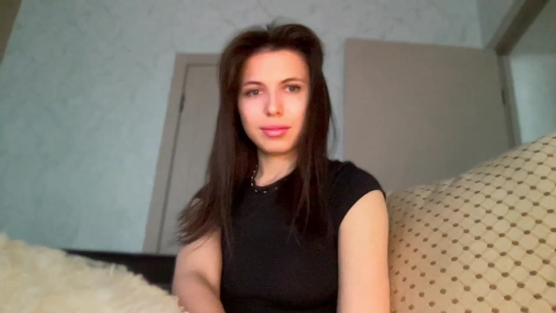 Gallery image thumbnail from YourrrAngell's myfreecams stream on, 04/19/2026, 07:32 image 10 of 20