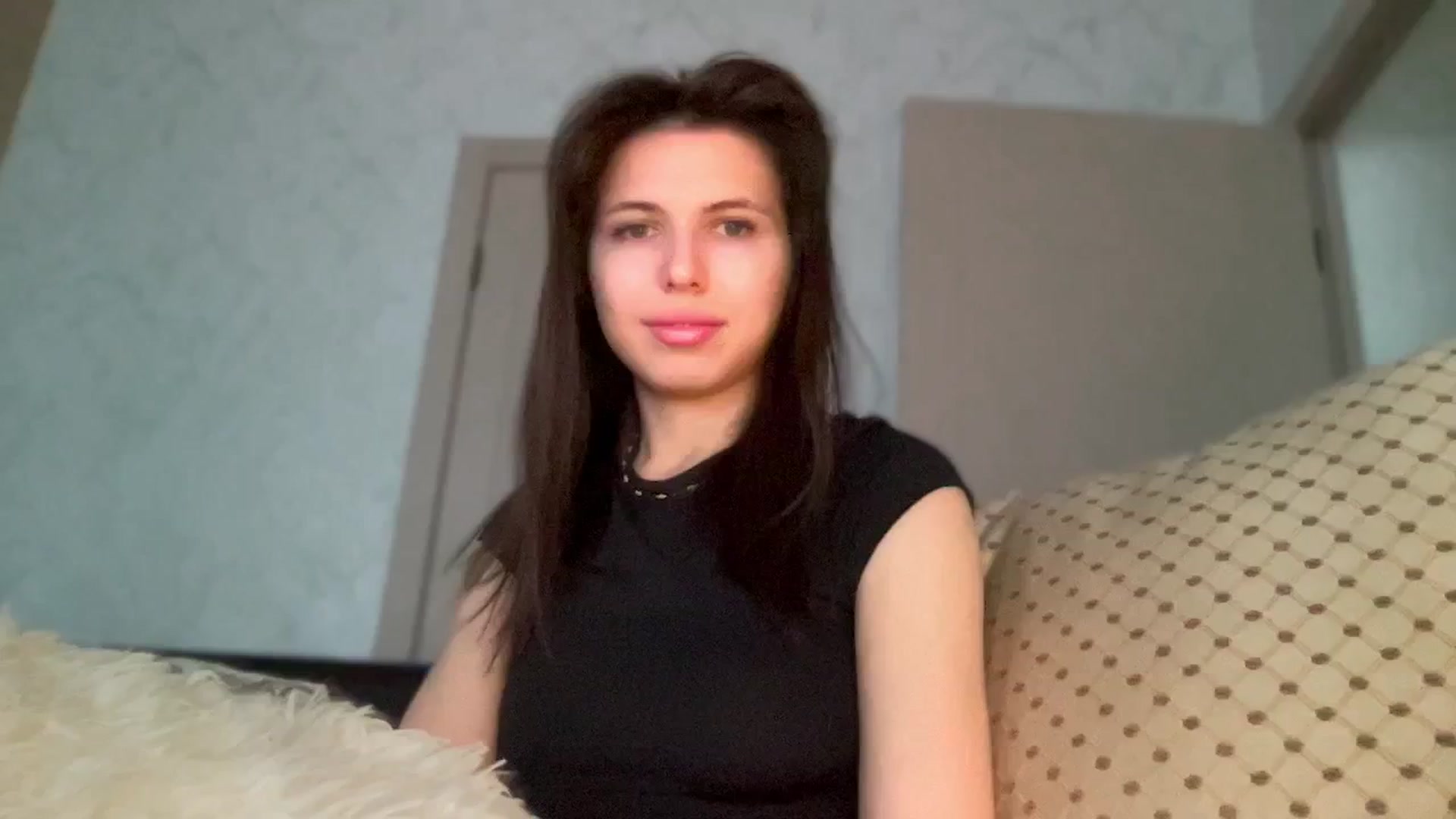 Gallery image thumbnail from YourrrAngell's myfreecams stream on, 04/19/2026, 07:32 image 14 of 20