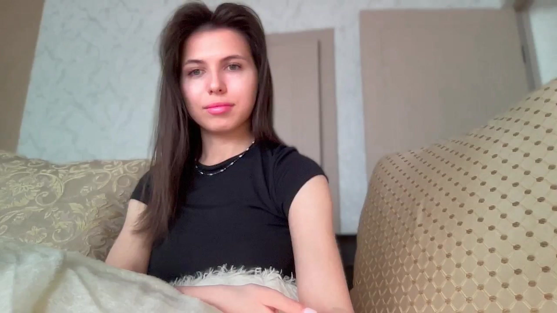 Gallery image thumbnail from YourrrAngell's myfreecams stream on, 04/19/2026, 10:42 image 9 of 20