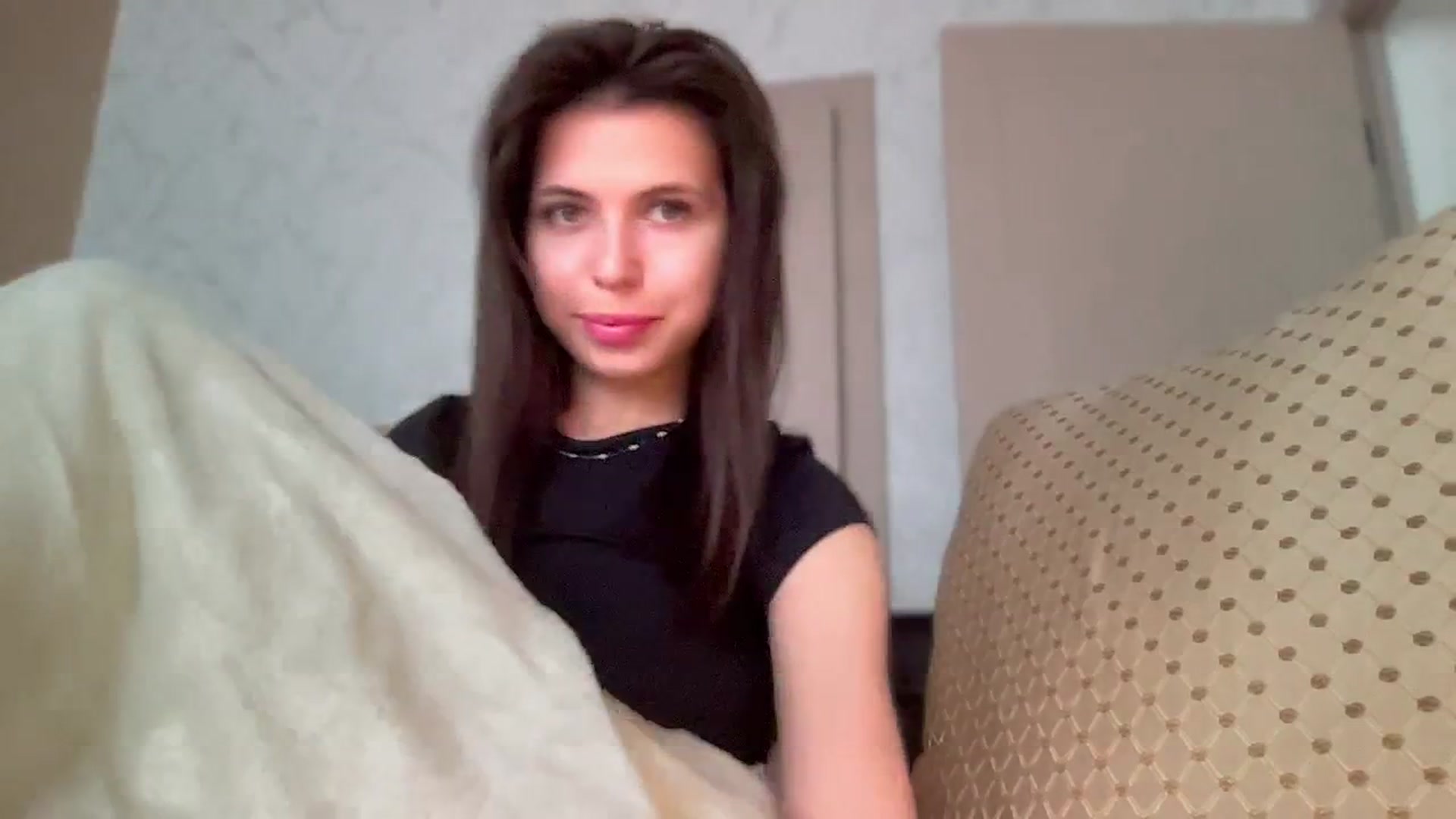 Gallery image thumbnail from YourrrAngell's myfreecams stream on, 04/19/2026, 10:42 image 19 of 20