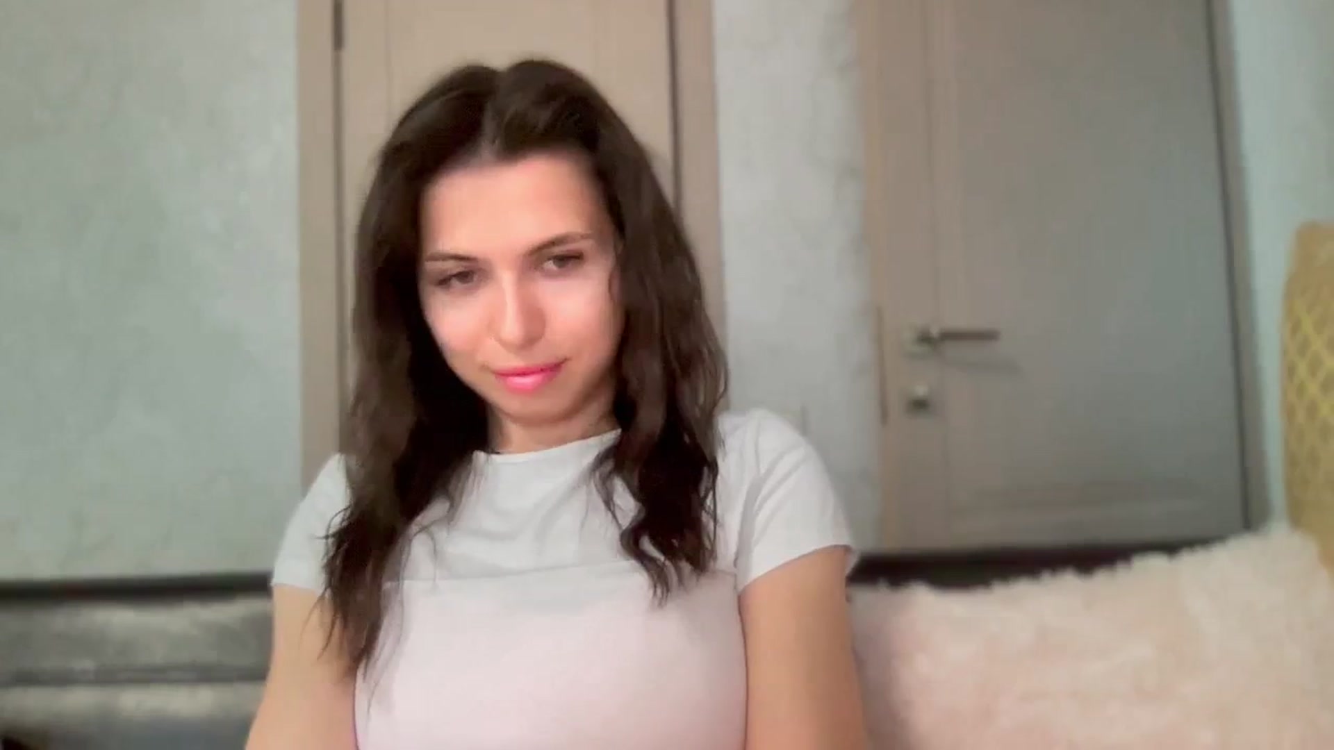 Gallery image thumbnail from YourrrAngell's myfreecams stream on, 04/24/2026, 15:16 image 4 of 20