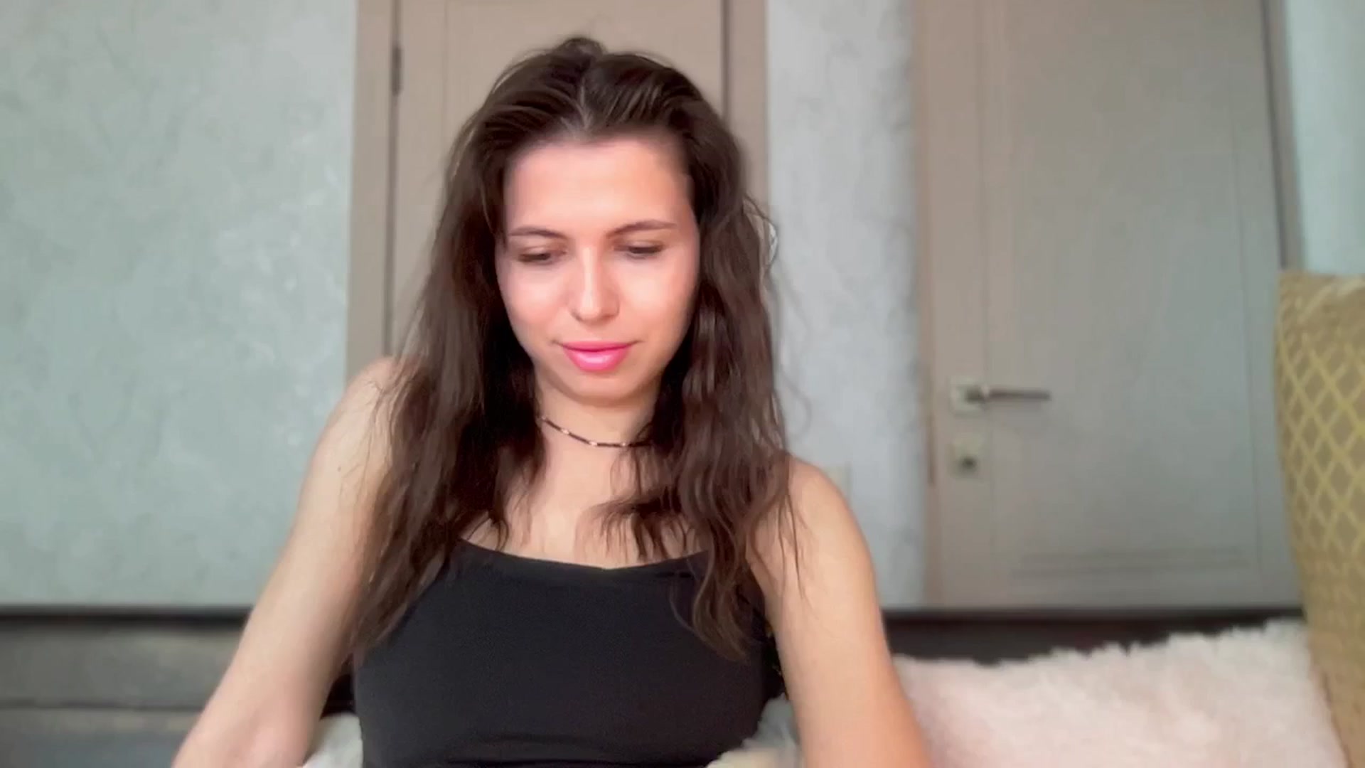 Gallery image thumbnail from YourrrAngell's myfreecams stream on, 04/25/2026, 11:21 image 16 of 20