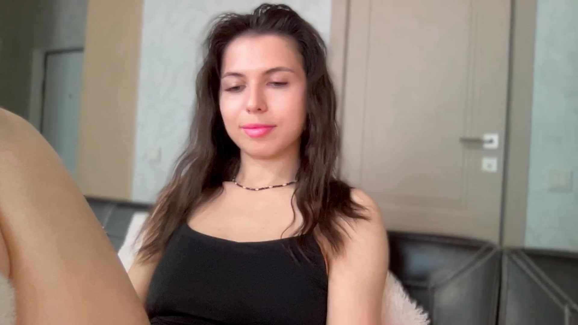 Gallery image thumbnail from YourrrAngell's myfreecams stream on, 04/25/2026, 13:21 image 11 of 20