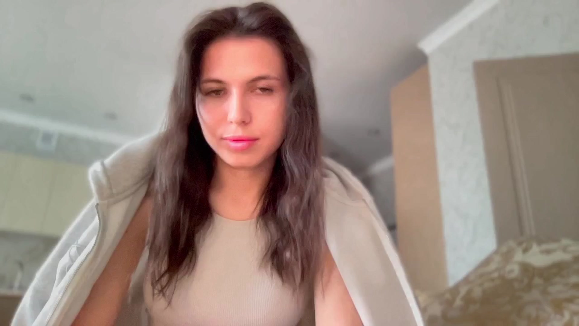 Gallery image thumbnail from YourrrAngell's myfreecams stream on, 05/02/2026, 11:17 image 14 of 20