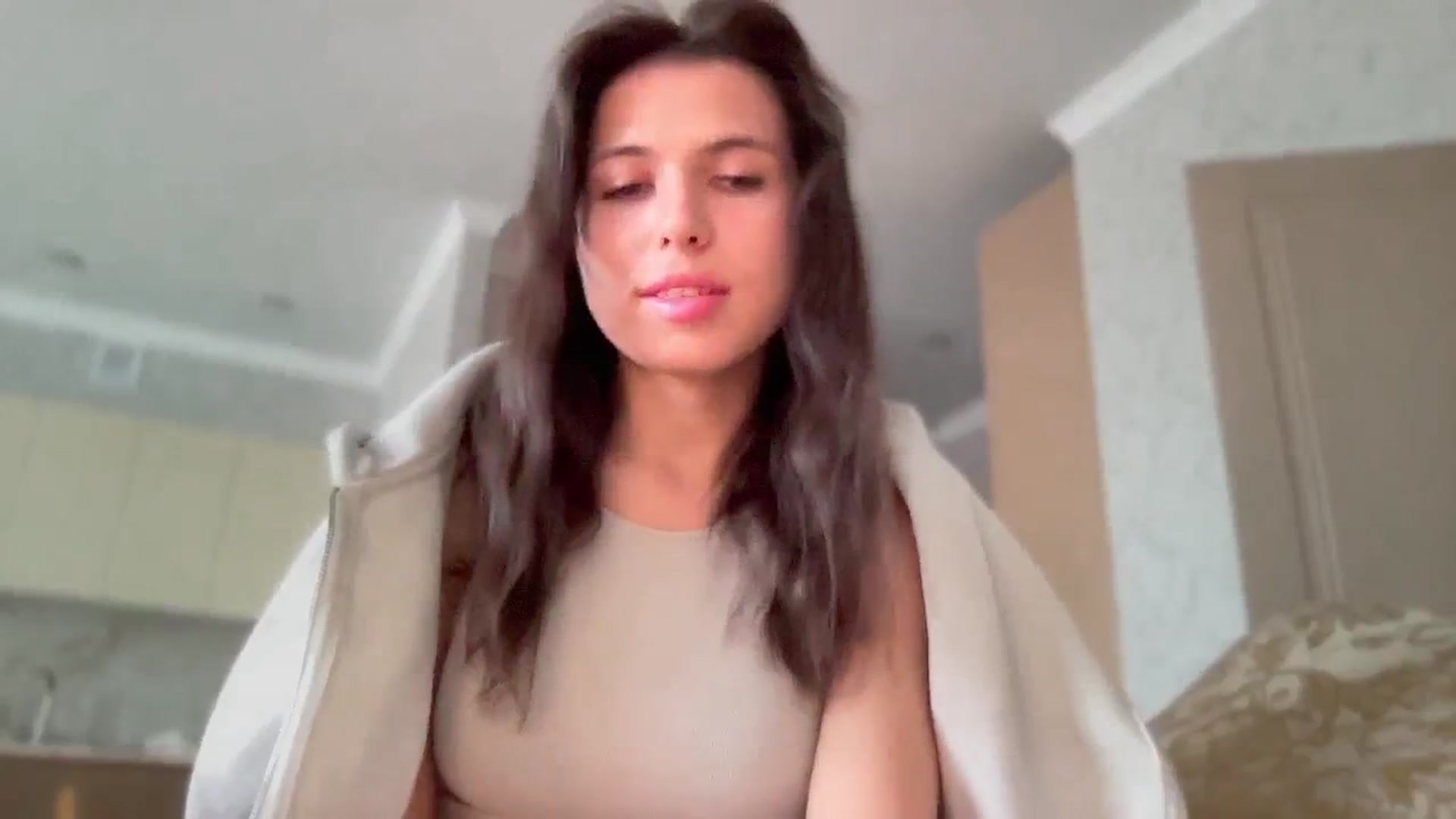 Gallery image thumbnail from YourrrAngell's myfreecams stream on, 05/02/2026, 11:17 image 2 of 20