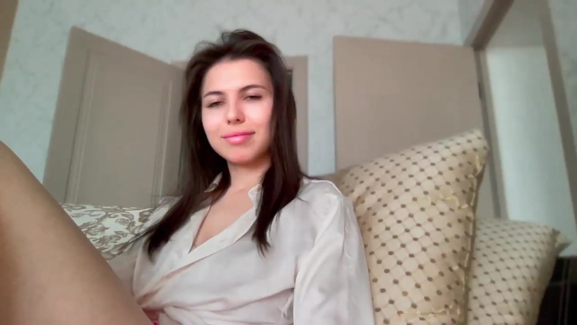 Gallery image thumbnail from YourrrAngell's myfreecams stream on, 05/08/2026, 08:55 image 17 of 20