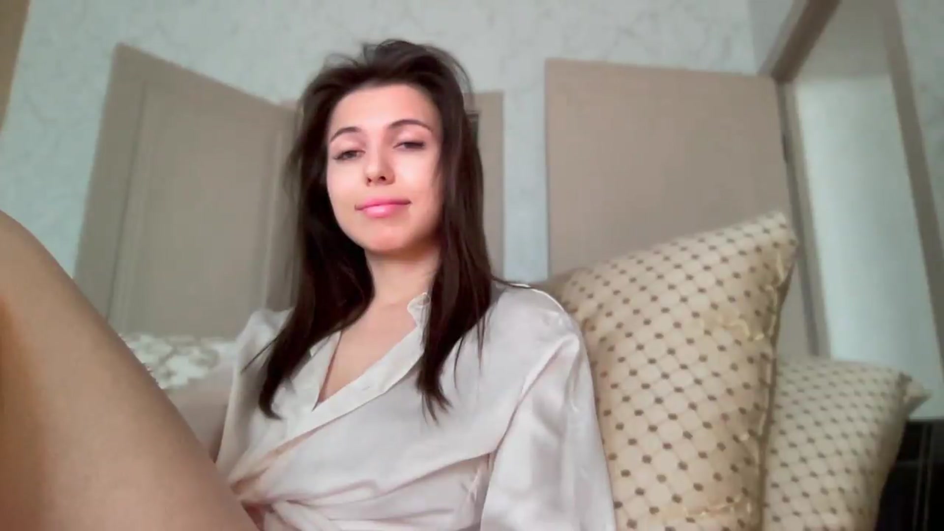 Gallery image thumbnail from YourrrAngell's myfreecams stream on, 05/08/2026, 08:55 image 5 of 20