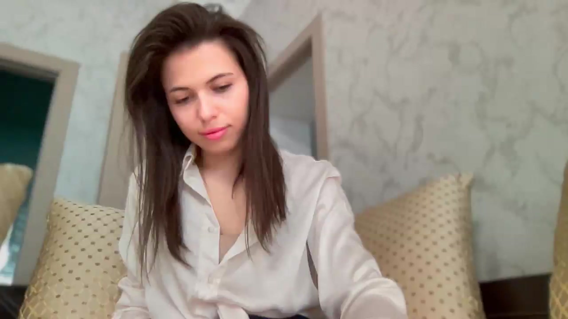 Gallery image thumbnail from YourrrAngell's myfreecams stream on, 05/13/2026, 10:58 image 12 of 20