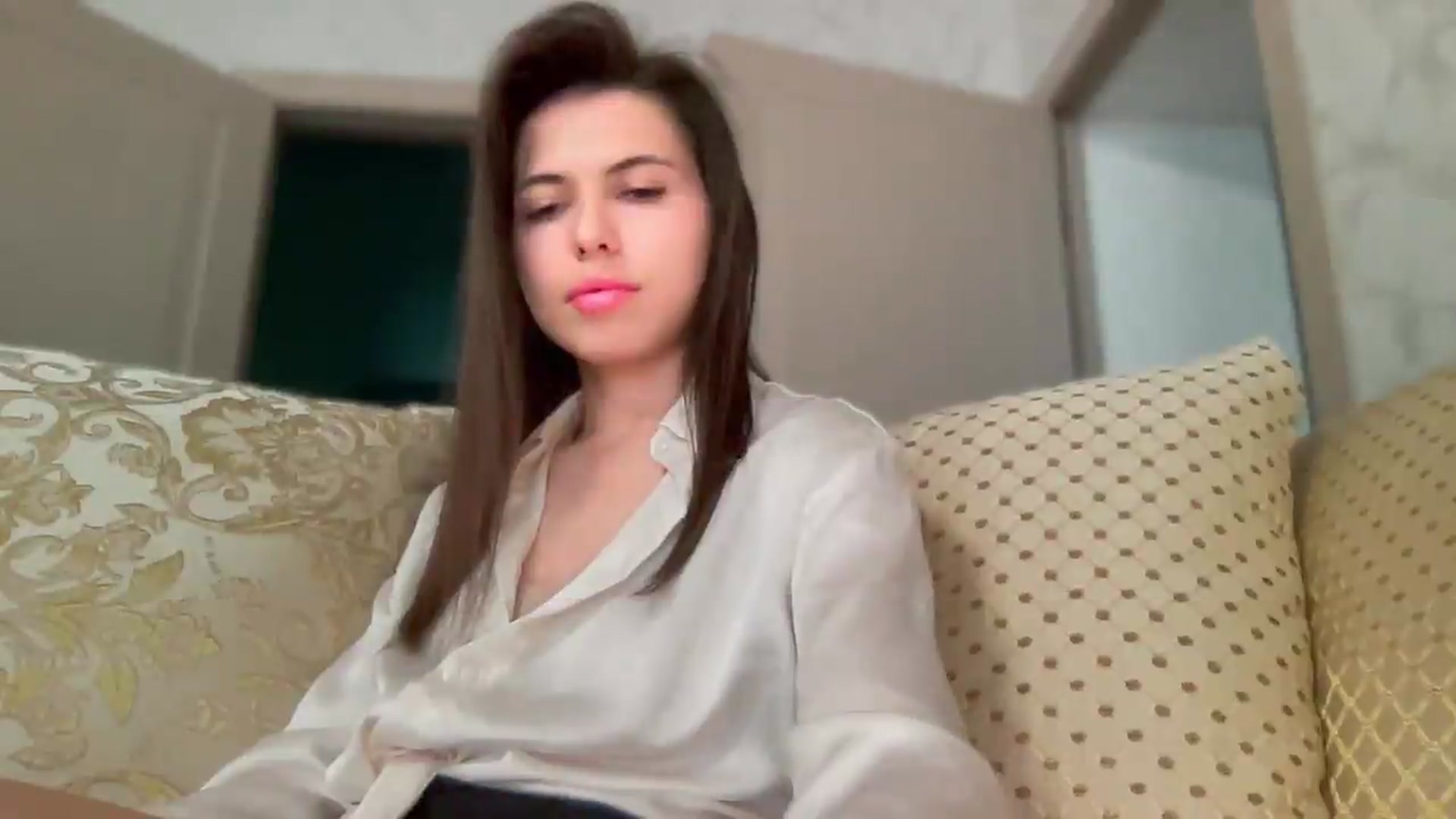 Gallery image thumbnail from YourrrAngell's myfreecams stream on, 05/13/2026, 14:34 image 2 of 20