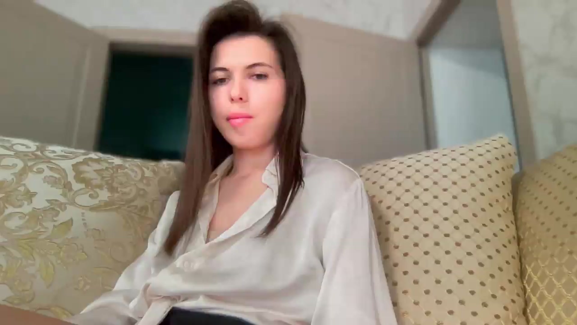 Gallery image thumbnail from YourrrAngell's myfreecams stream on, 05/13/2026, 14:34 image 1 of 20