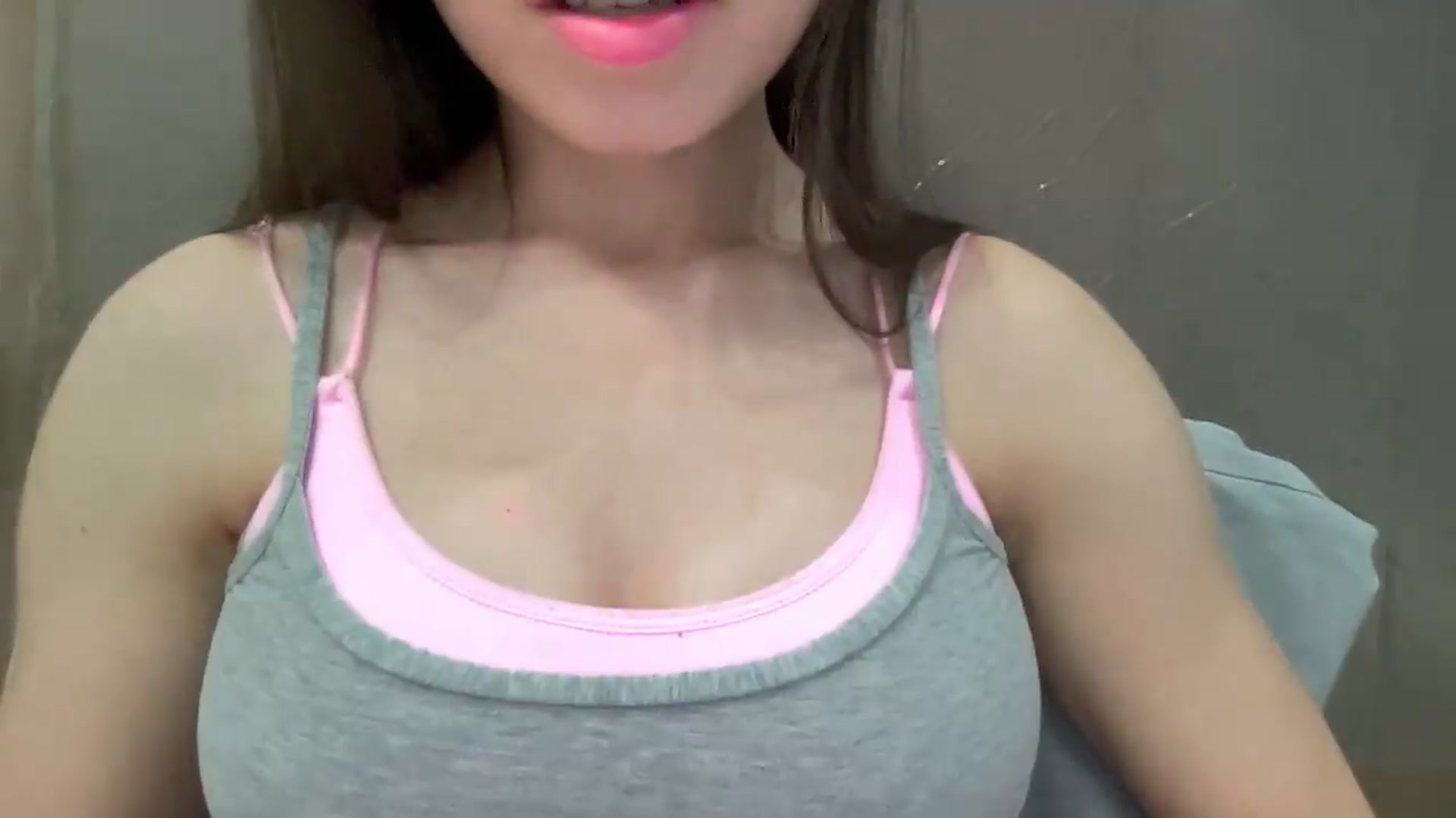 Gallery image thumbnail from YourrrAngell's myfreecams stream on, 05/14/2026, 16:54 image 20 of 20