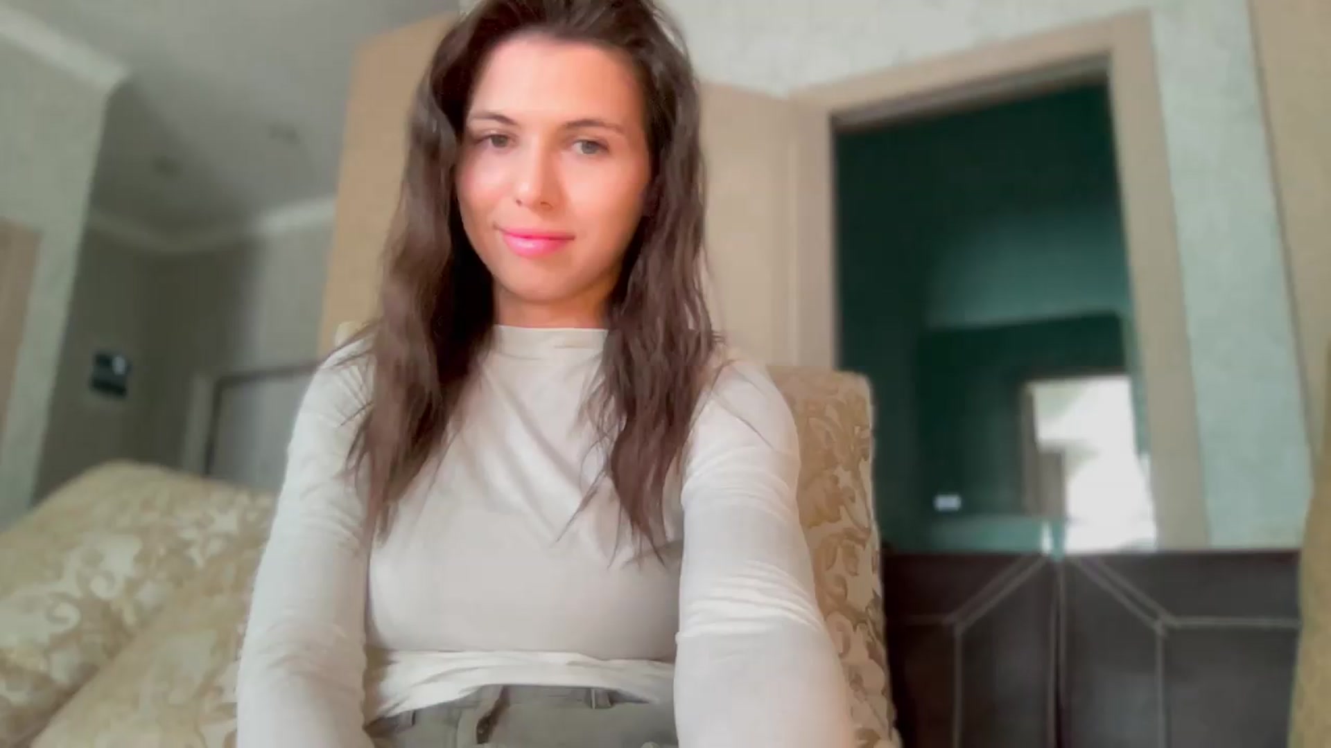 Gallery image thumbnail from YourrrAngell's myfreecams stream on, 05/24/2026, 09:38 image 3 of 20
