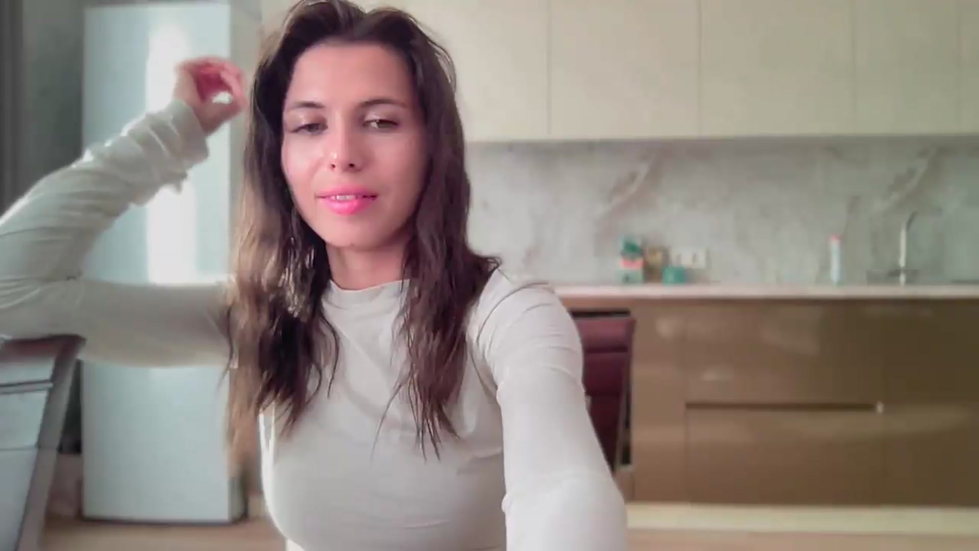 Gallery image thumbnail from YourrrAngell's myfreecams stream on, 05/24/2026, 14:08 image 16 of 20