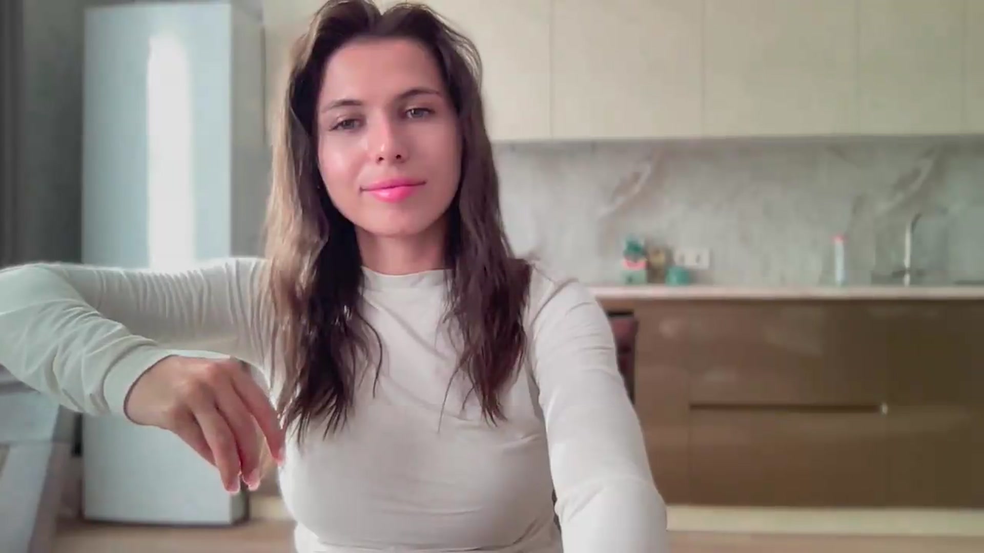 Gallery image thumbnail from YourrrAngell's myfreecams stream on, 05/24/2026, 14:08 image 15 of 20