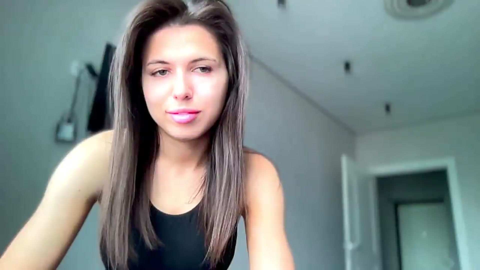 Gallery image thumbnail from YourrrAngell's myfreecams stream on, 05/27/2026, 09:06 image 19 of 20