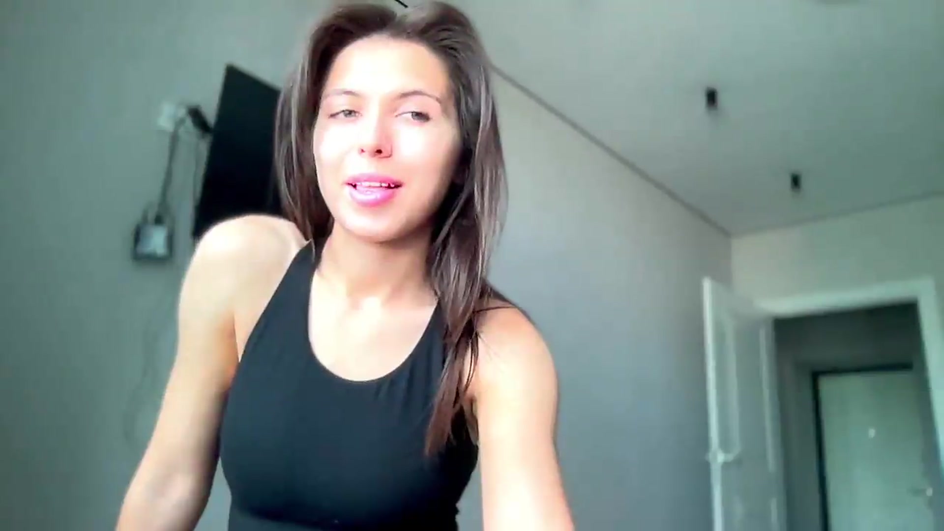 Gallery image thumbnail from YourrrAngell's myfreecams stream on, 05/27/2026, 09:06 image 2 of 20