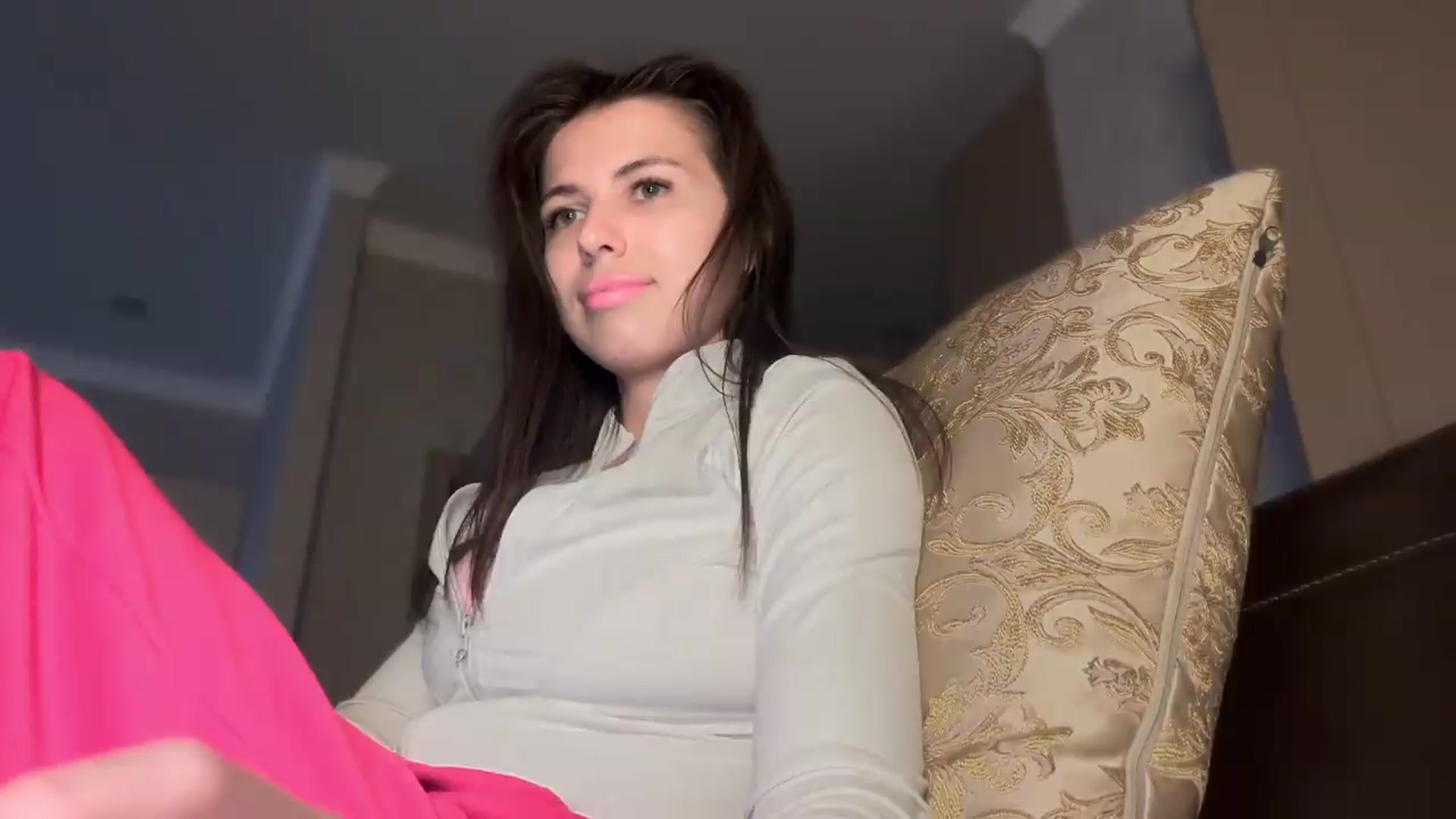 Gallery image thumbnail from YourrrAngell's myfreecams stream on, 05/28/2026, 17:33 image 19 of 20