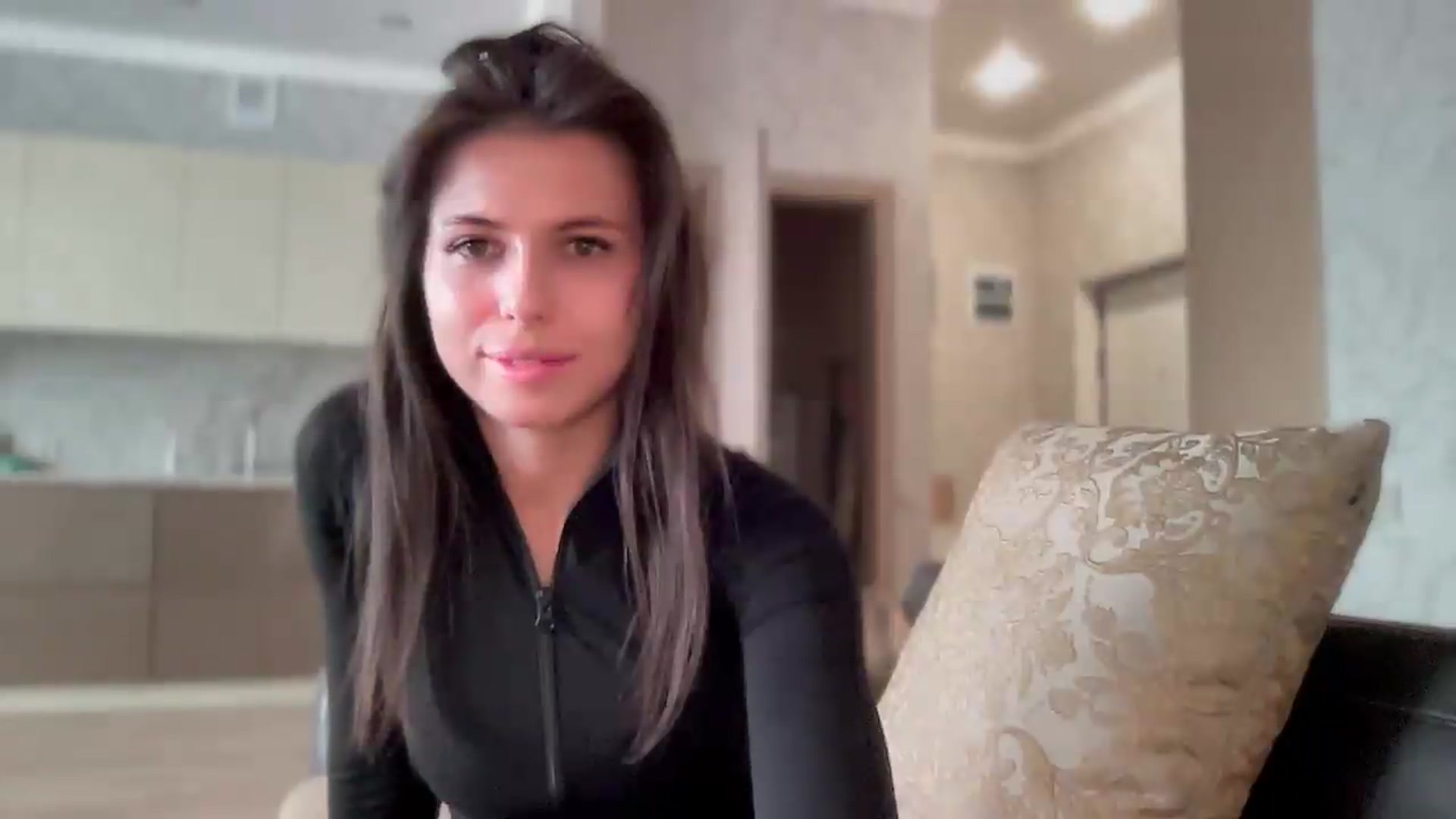 Gallery image thumbnail from YourrrAngell's myfreecams stream on, 05/29/2026, 10:06 image 16 of 20