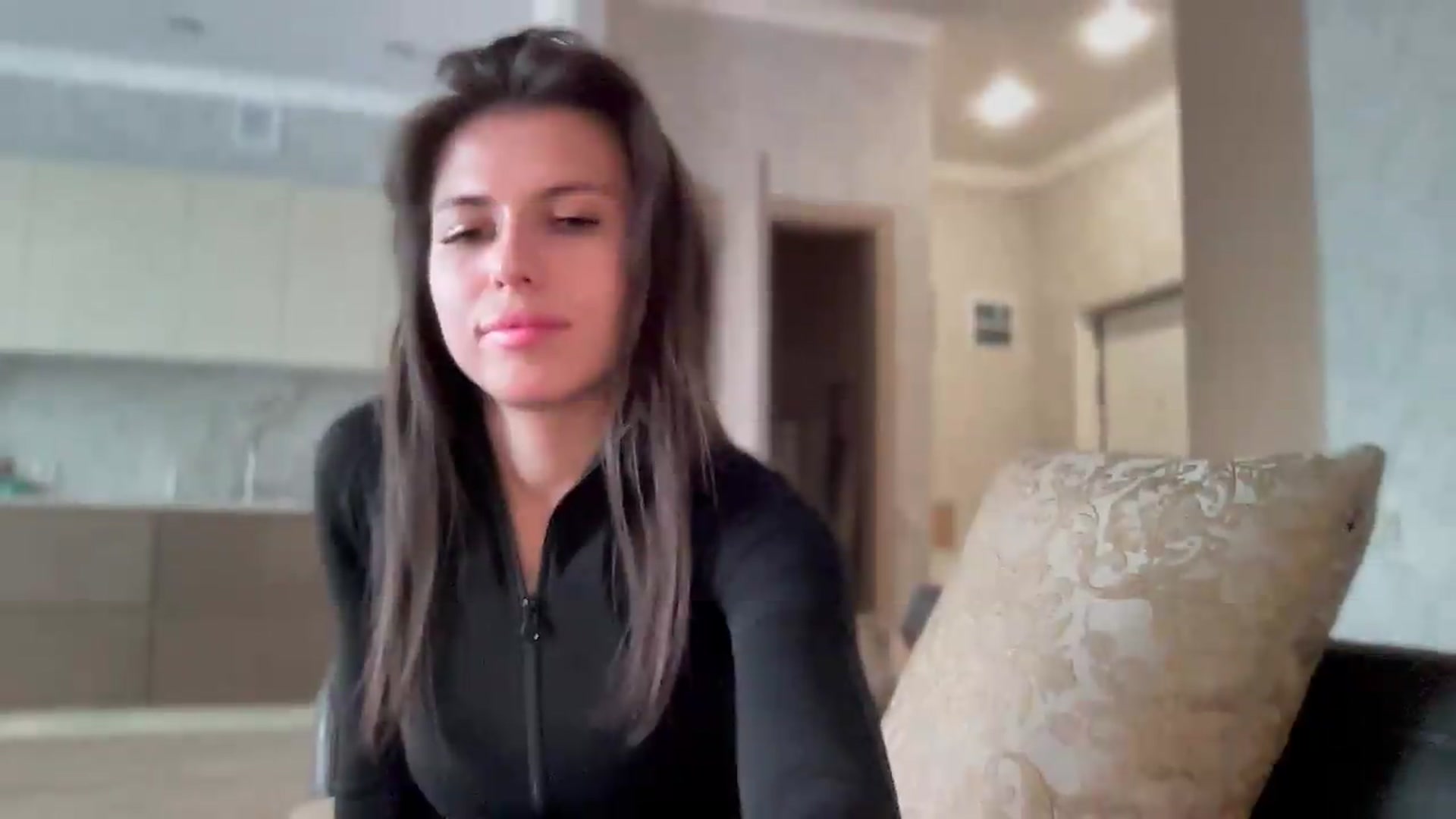 Gallery image thumbnail from YourrrAngell's myfreecams stream on, 05/29/2026, 10:06 image 19 of 20