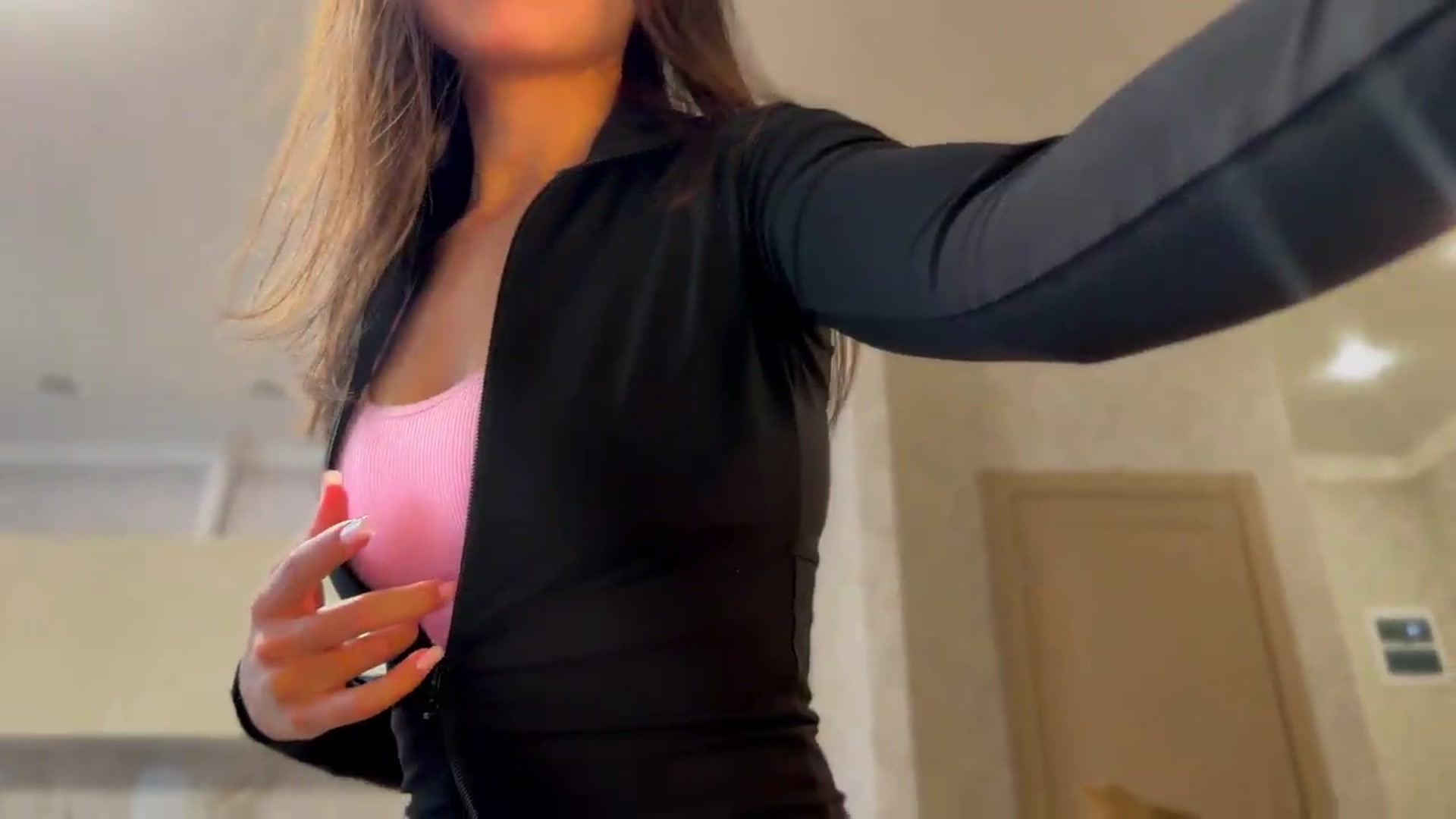 Gallery image thumbnail from YourrrAngell's myfreecams stream on, 05/29/2026, 17:11 image 8 of 20