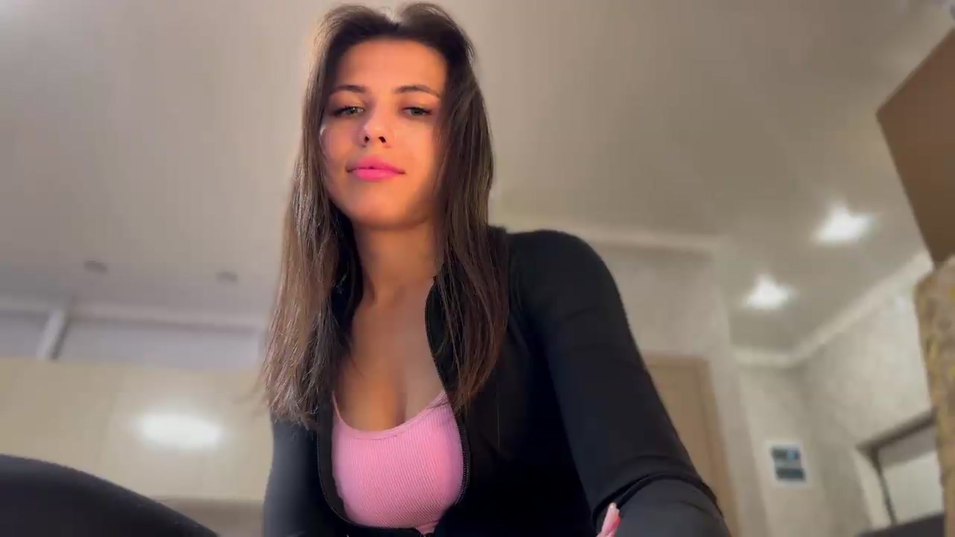 Gallery image thumbnail from YourrrAngell's myfreecams stream on, 05/29/2026, 17:11 image 20 of 20