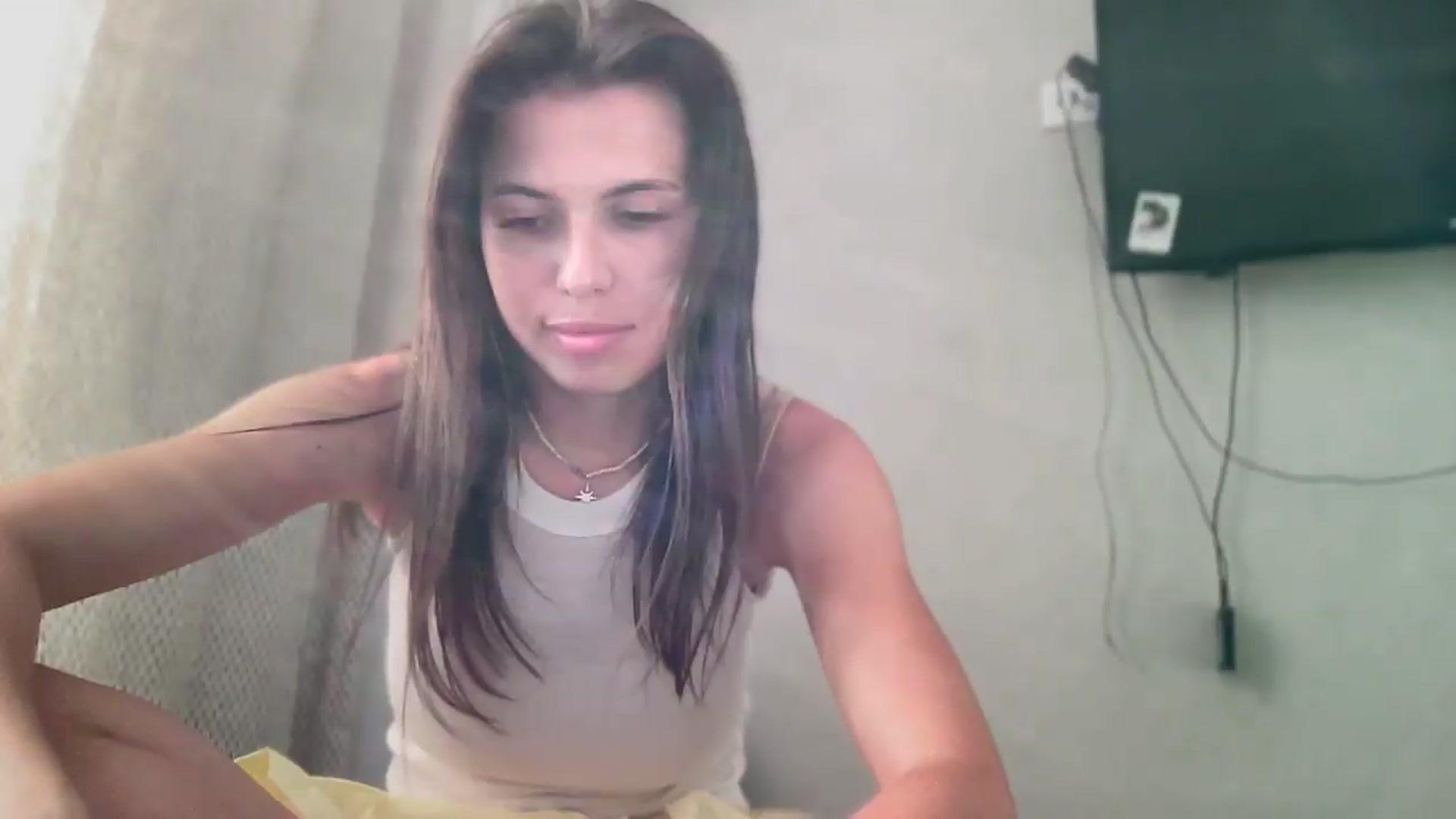 Gallery image thumbnail from YourrrAngell's myfreecams stream on, 06/14/2026, 14:40 image 14 of 20
