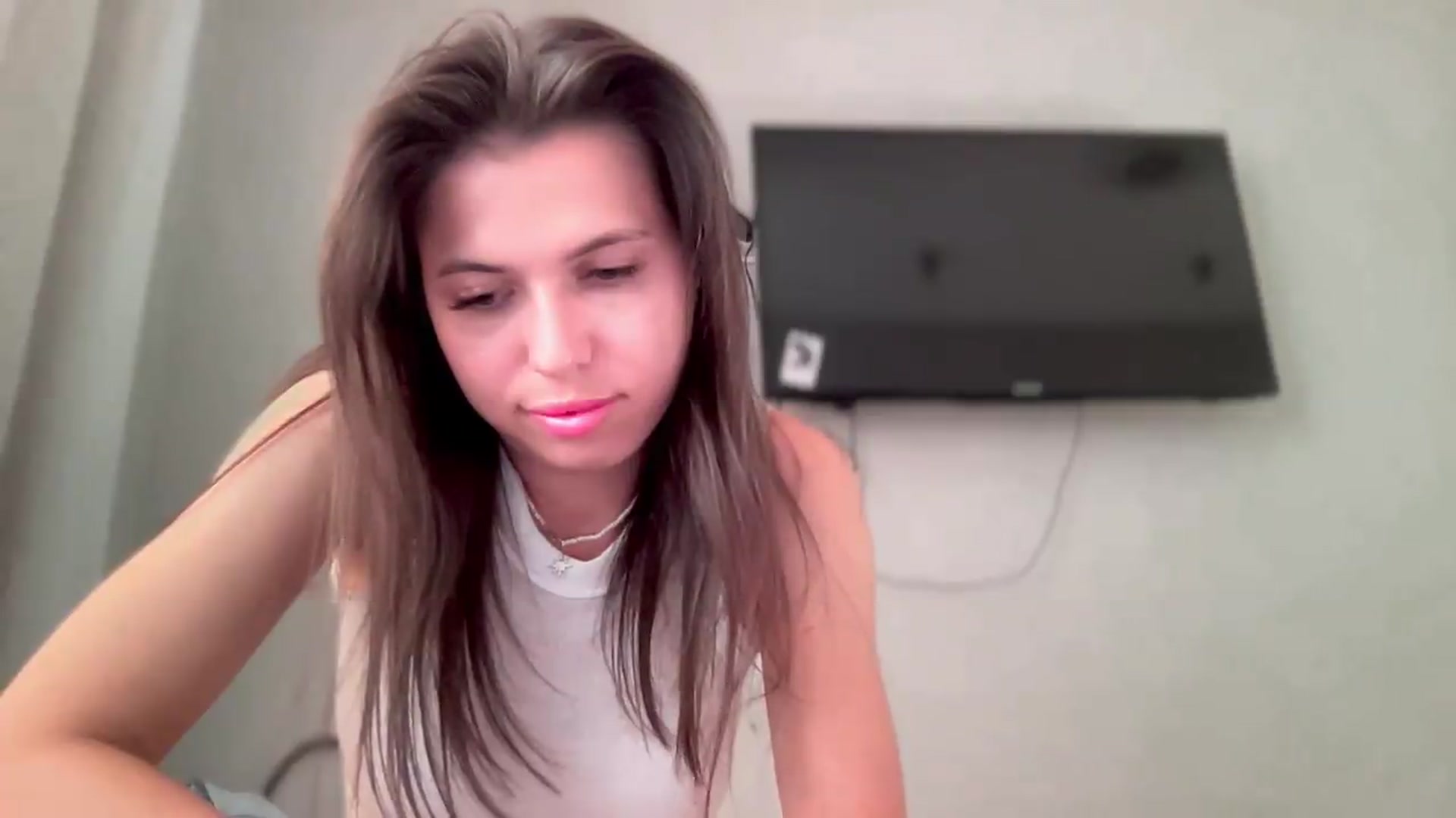 Gallery image thumbnail from YourrrAngell's myfreecams stream on, 06/14/2026, 14:40 image 15 of 20