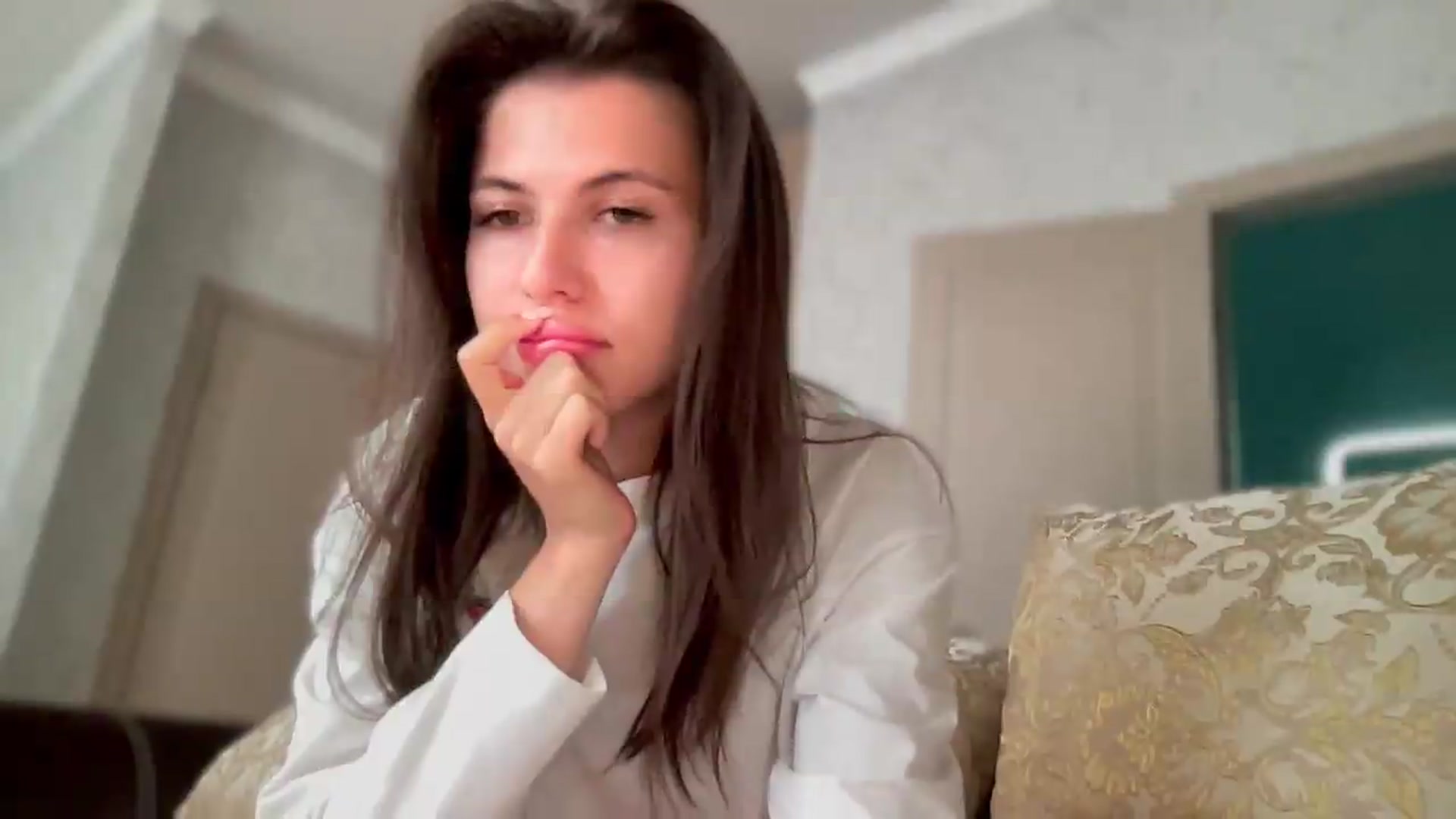 Gallery image thumbnail from YourrrAngell's myfreecams stream on, 06/15/2026, 15:01 image 6 of 20