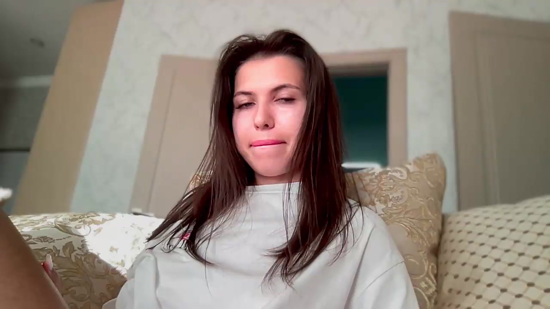 Gallery image thumbnail from YourrrAngell's myfreecams stream on, 06/15/2026, 15:48 image 4 of 20