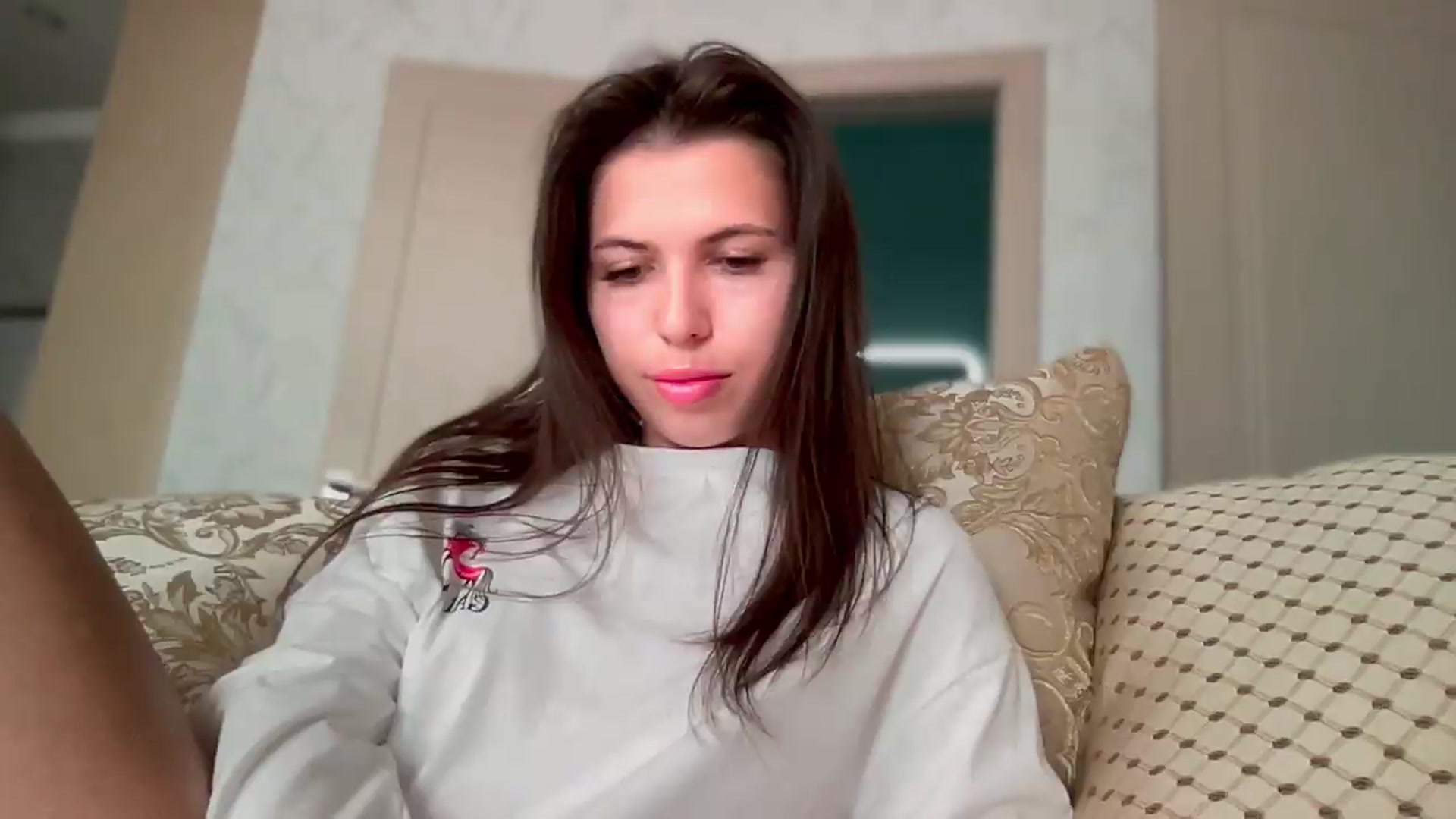 Gallery image thumbnail from YourrrAngell's myfreecams stream on, 06/15/2026, 15:48 image 11 of 20