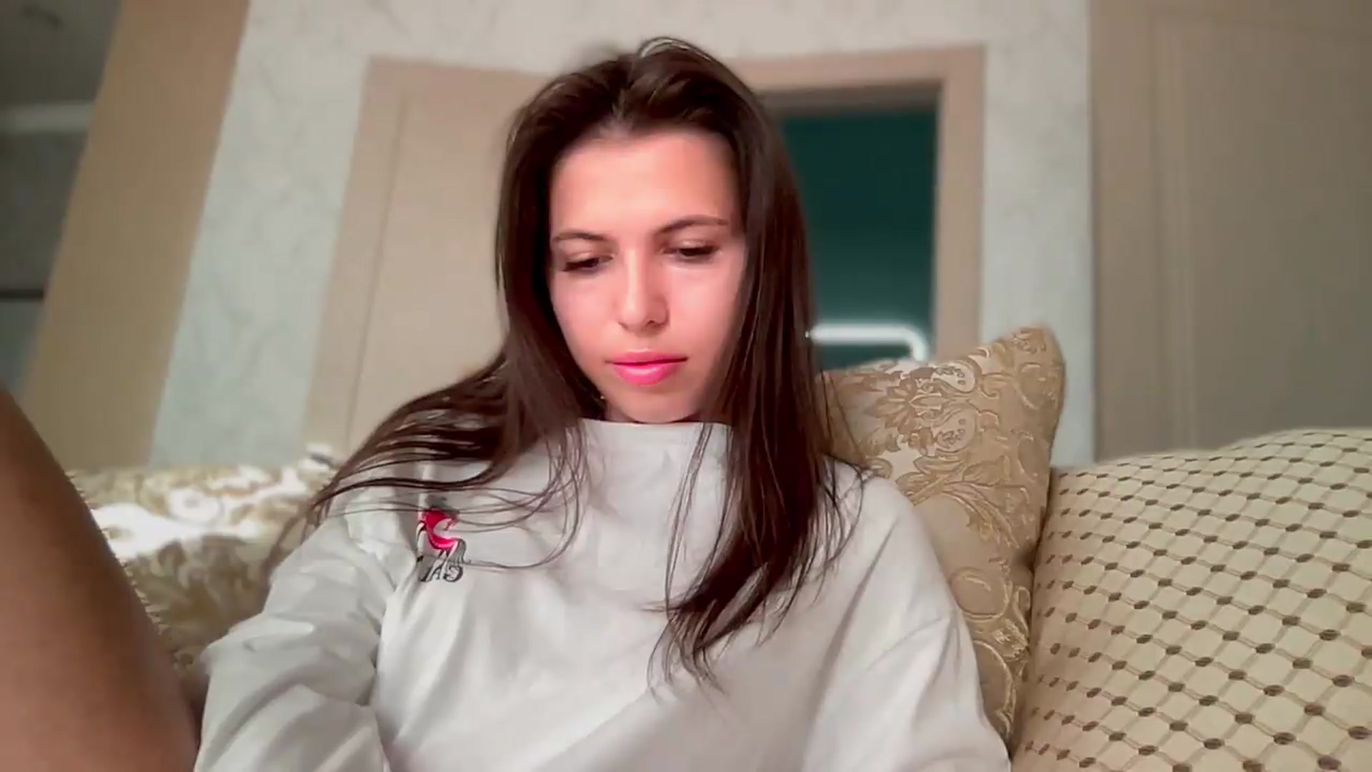 Gallery image thumbnail from YourrrAngell's myfreecams stream on, 06/15/2026, 15:48 image 10 of 20