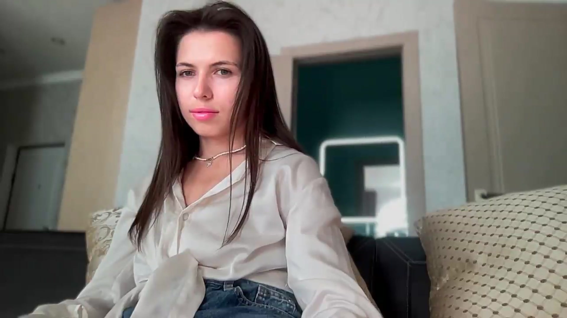 Gallery image thumbnail from YourrrAngell's myfreecams stream on, 06/26/2026, 14:18 image 20 of 20