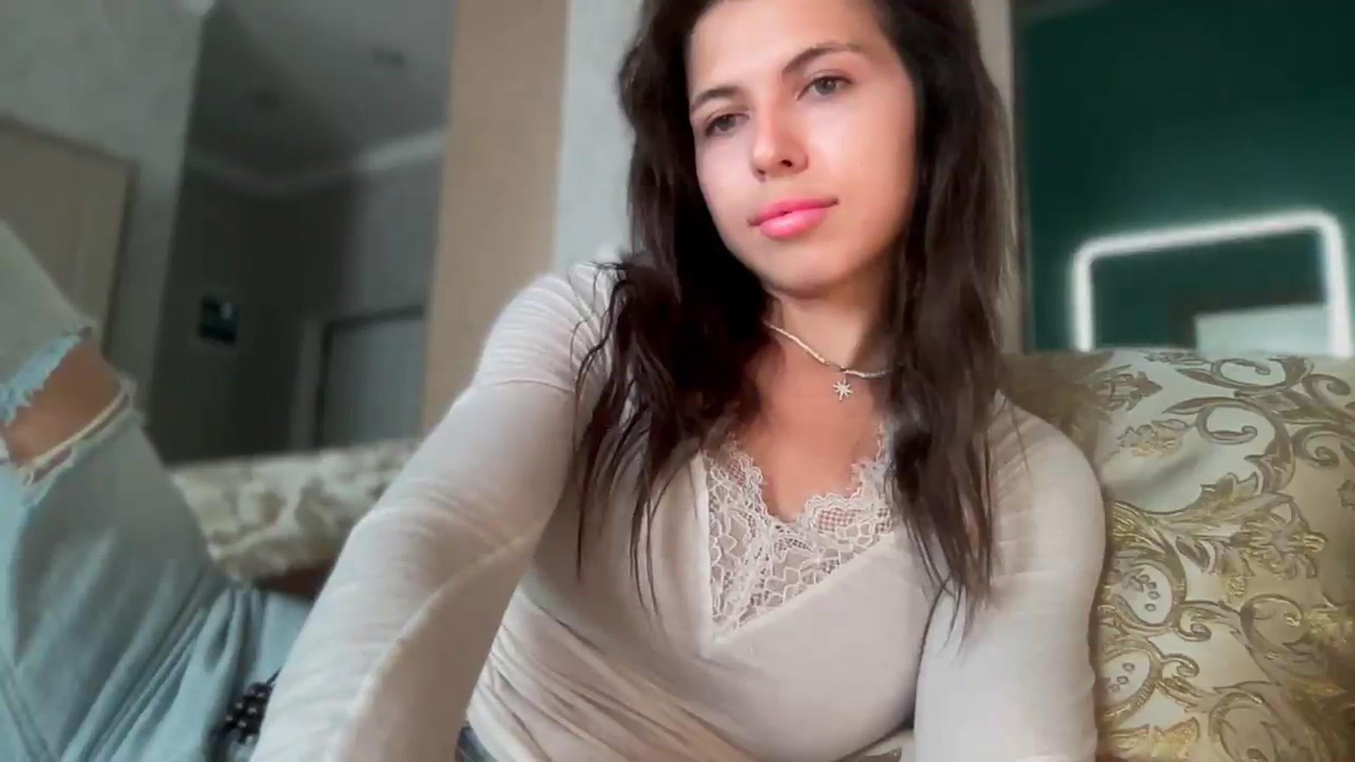 Gallery image thumbnail from YourrrAngell's myfreecams stream on, 06/27/2026, 13:39 image 15 of 20