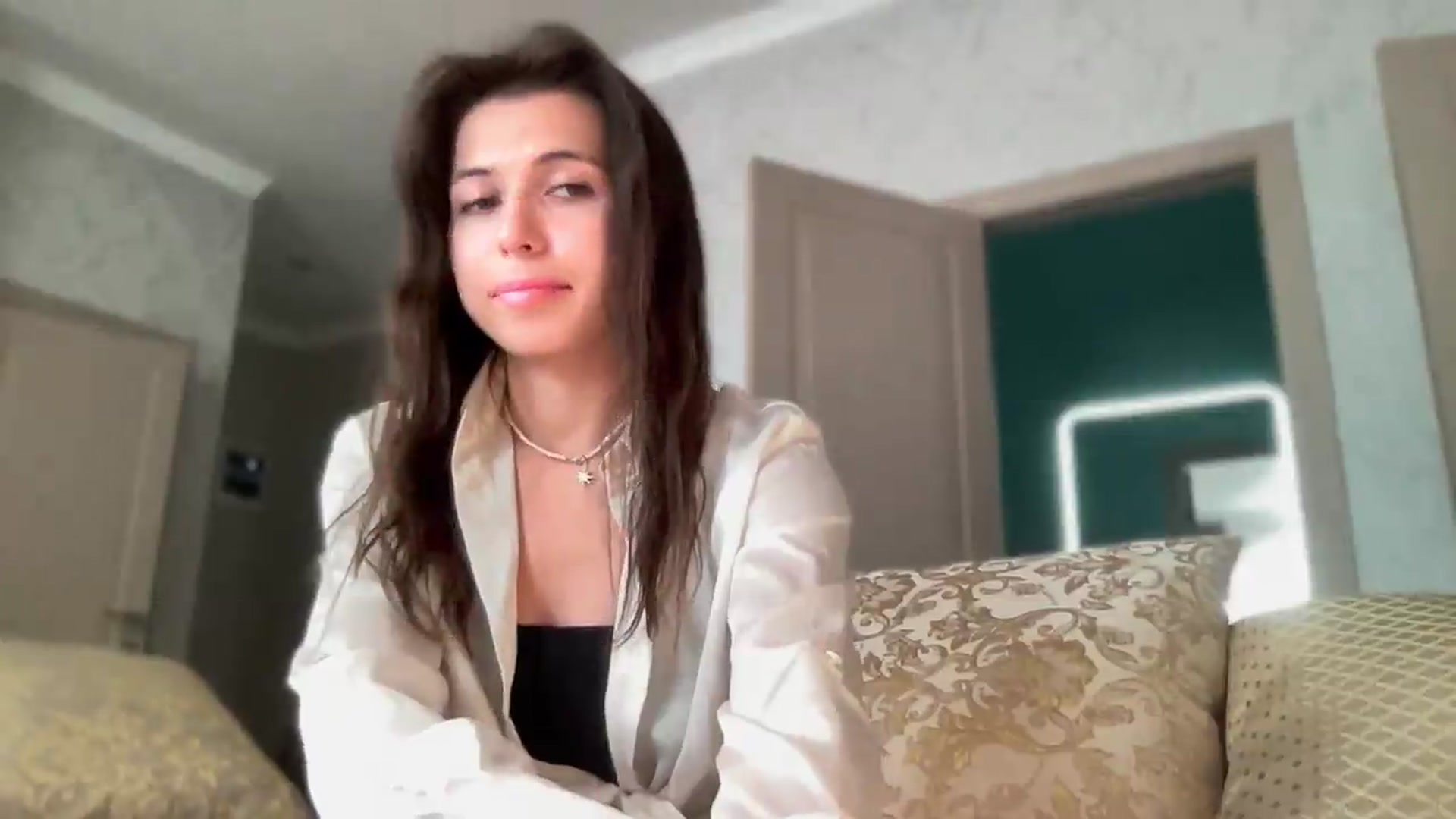 Gallery image thumbnail from YourrrAngell's myfreecams stream on, 06/29/2026, 12:44 image 15 of 20